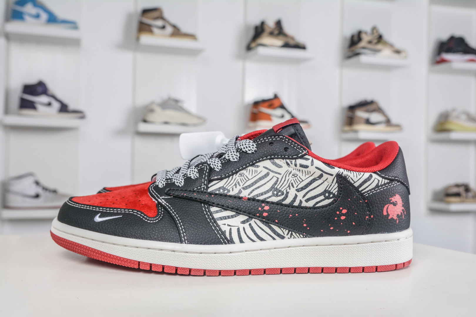 270 TS x Nike Air Jordan 1 Low 马年限定 黑红斑马 DZ2688-109-Chinese UA Cheap High Quatity Brand Clothes Bags handbags Sneakers wholesale wholesaler seller from China Factory suppliers Fashion Clothing Shoes best Quality Beautiful Price 270 TS x Nike Air Jordan 1 Low 马年限定 黑红斑马 DZ2688-109