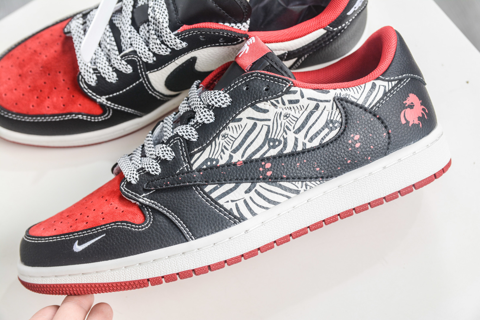 270 TS x Nike Air Jordan 1 Low 马年限定 黑红斑马 DZ2688-109-Chinese UA Cheap High Quatity Brand Clothes Bags handbags Sneakers wholesale wholesaler seller from China Factory suppliers Fashion Clothing Shoes best Quality Beautiful Price 270 TS x Nike Air Jordan 1 Low 马年限定 黑红斑马 DZ2688-109