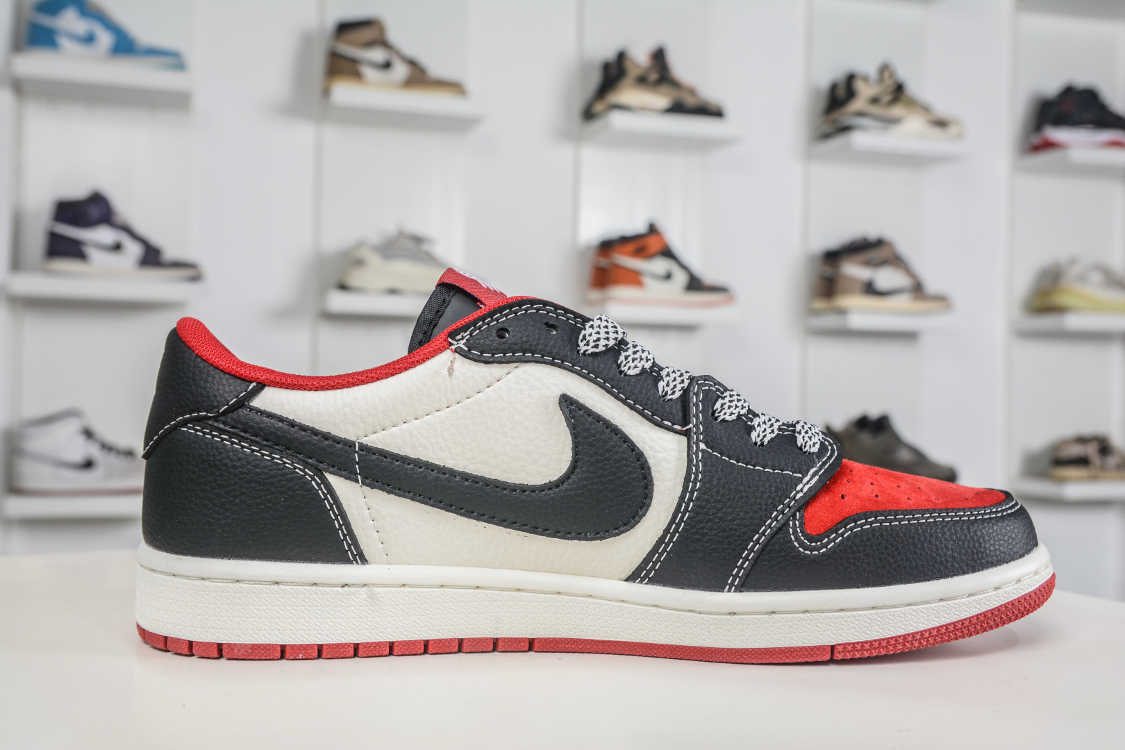 270 TS x Nike Air Jordan 1 Low 马年限定 黑红斑马 DZ2688-109-Chinese UA Cheap High Quatity Brand Clothes Bags handbags Sneakers wholesale wholesaler seller from China Factory suppliers Fashion Clothing Shoes best Quality Beautiful Price 270 TS x Nike Air Jordan 1 Low 马年限定 黑红斑马 DZ2688-109