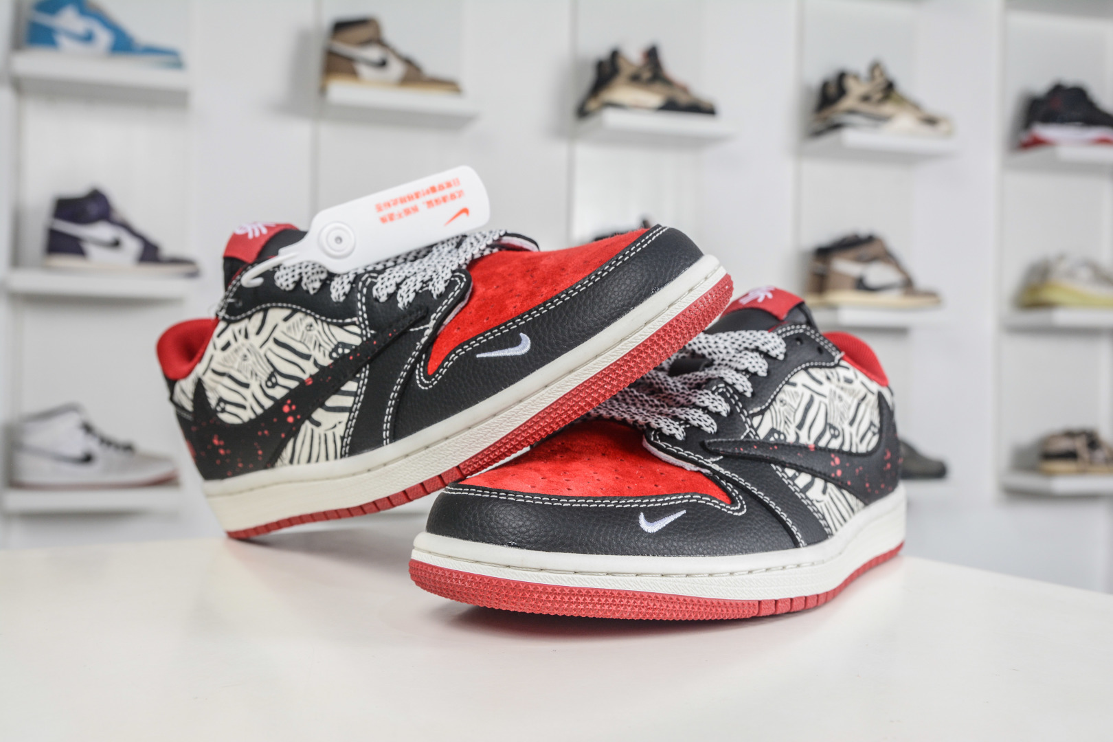 270 TS x Nike Air Jordan 1 Low 马年限定 黑红斑马 DZ2688-109-Chinese UA Cheap High Quatity Brand Clothes Bags handbags Sneakers wholesale wholesaler seller from China Factory suppliers Fashion Clothing Shoes best Quality Beautiful Price 270 TS x Nike Air Jordan 1 Low 马年限定 黑红斑马 DZ2688-109