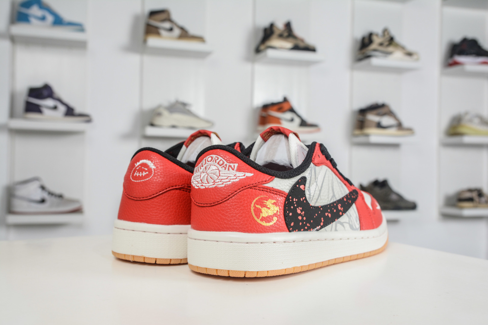 270 TS x Nike Air Jordan 1 Low 马年限定 白红点墨 NH0601-063-Chinese UA Cheap High Quatity Brand Clothes Bags handbags Sneakers wholesale wholesaler seller from China Factory suppliers Fashion Clothing Shoes best Quality Beautiful Price 270 TS x Nike Air Jordan 1 Low 马年限定 白红点墨 NH0601-063