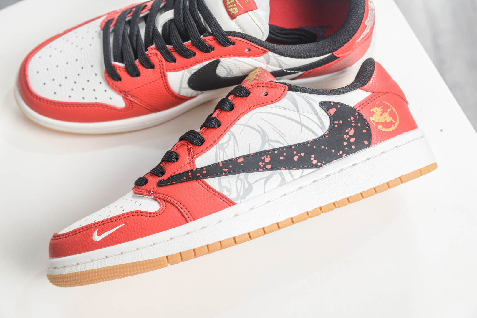 270 TS x Nike Air Jordan 1 Low 马年限定 白红点墨 NH0601-063-Chinese UA Cheap High Quatity Brand Clothes Bags handbags Sneakers wholesale wholesaler seller from China Factory suppliers Fashion Clothing Shoes best Quality Beautiful Price 270 TS x Nike Air Jordan 1 Low 马年限定 白红点墨 NH0601-063