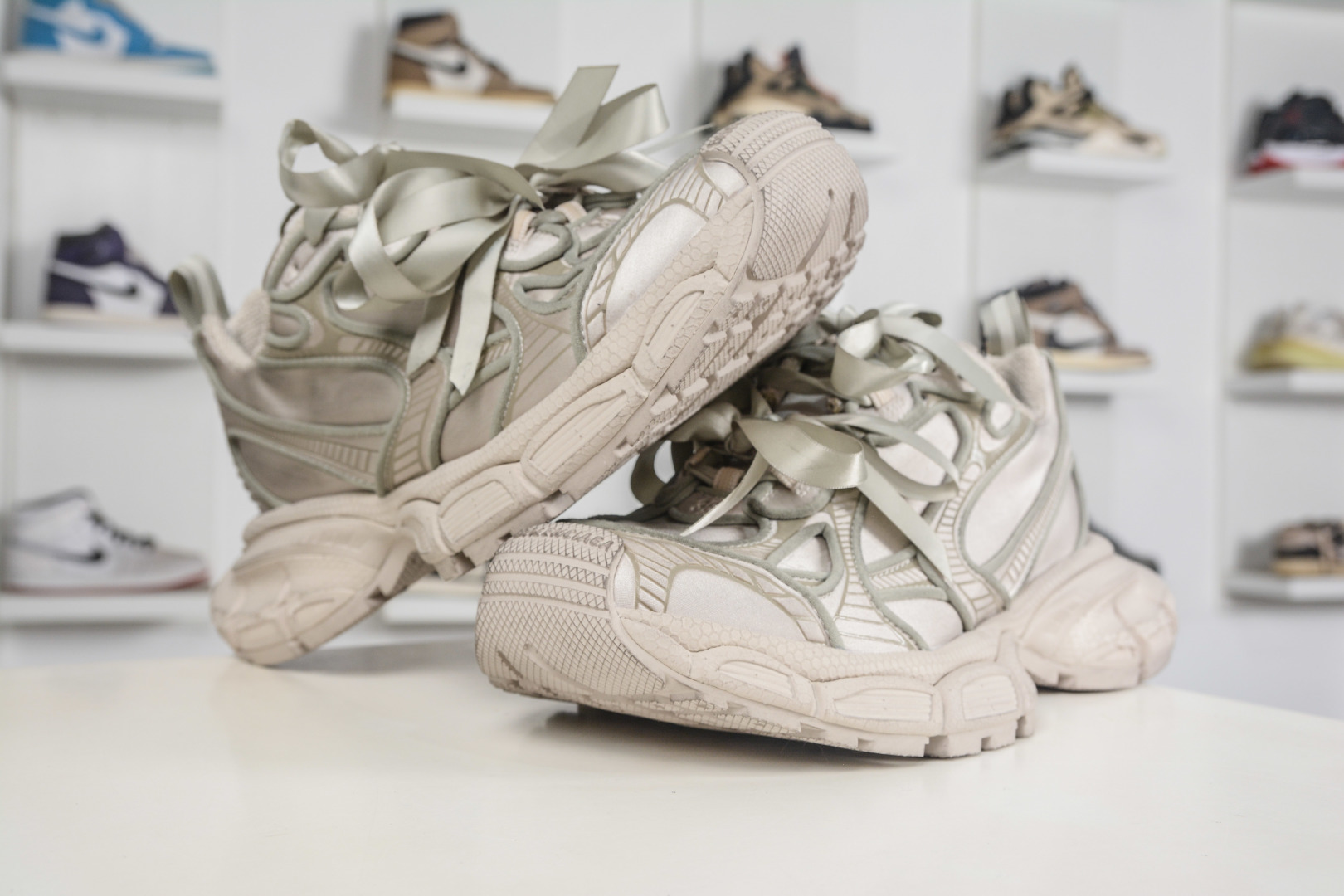 XA版本顶级BALENCIAGA 3XL 丝绸飘带 Sneakers 巴黎世家十代 3XL巴黎老爹一脚蹬 734734 W3XSB 9200-Top High Quatity Cheap Sneakers Fashion Clothing Clothes Bags handbags Shoes of all Brand wholesale With The best Quality And Beautiful Price from China Factory Chinese suppliers wholesaler seller XA版本顶级BALENCIAGA 3XL 丝绸飘带 Sneakers 巴黎世家十代 3XL巴黎老爹一脚蹬 734734 W3XSB 9200