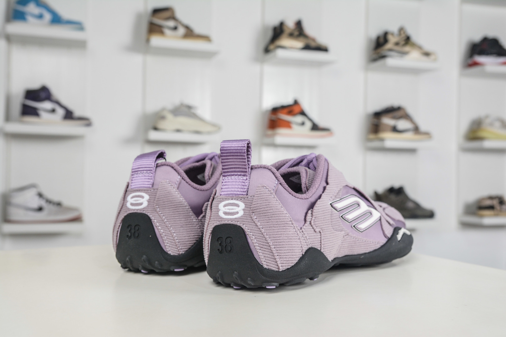 XA版本顶级BALENCIAGA Monday Ultra 巴黎世家 853508 WMNDI 5910-Chinese wholesaler seller Clothes Bags handbags wholesale Shoes High Quatity wholesaler seller Cheap Sneakers from China Factory Chinese suppliers china wholesale clothing wholesaler seller XA版本顶级BALENCIAGA Monday Ultra 巴黎世家 853508 WMNDI 5910