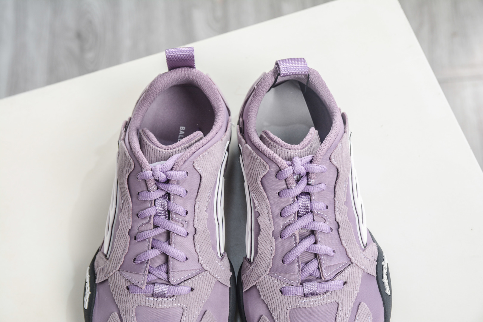 XA版本顶级BALENCIAGA Monday Ultra 巴黎世家 853508 WMNDI 5910-Chinese wholesaler seller Clothes Bags handbags wholesale Shoes High Quatity wholesaler seller Cheap Sneakers from China Factory Chinese suppliers china wholesale clothing wholesaler seller XA版本顶级BALENCIAGA Monday Ultra 巴黎世家 853508 WMNDI 5910