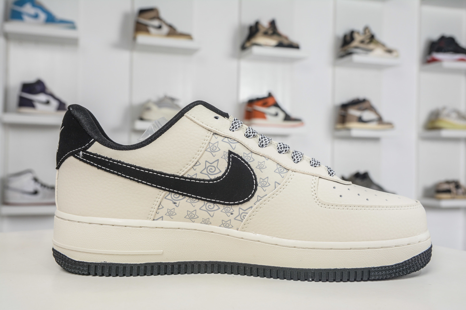 Stussy x NIke Air Force 1 斯图西联名-星星涂鸦 DW8806-006-Top High Quatity Cheap Sneakers Fashion Clothing Clothes Bags handbags Shoes of all Brand wholesale With The best Quality And Beautiful Price from China Factory Chinese suppliers wholesaler seller Stussy x NIke Air Force 1 斯图西联名-星星涂鸦 DW8806-006