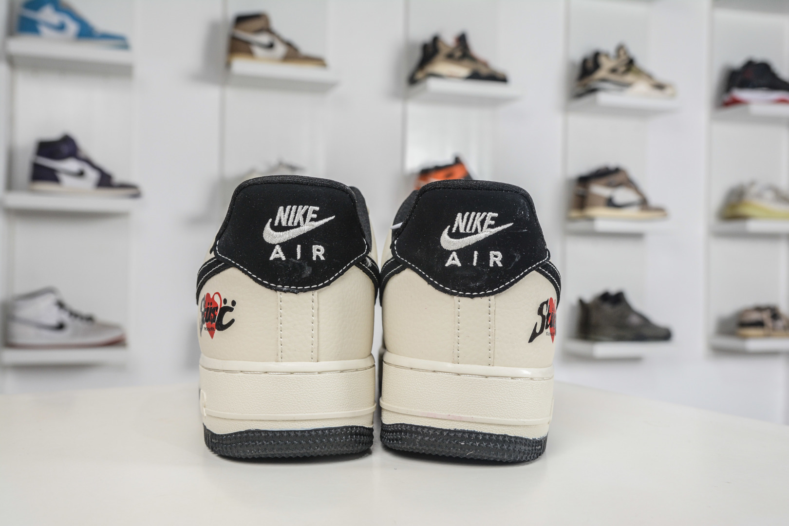 Stussy x NIke Air Force 1 斯图西联名-星星涂鸦 DW8806-006-Top High Quatity Cheap Sneakers Fashion Clothing Clothes Bags handbags Shoes of all Brand wholesale With The best Quality And Beautiful Price from China Factory Chinese suppliers wholesaler seller Stussy x NIke Air Force 1 斯图西联名-星星涂鸦 DW8806-006