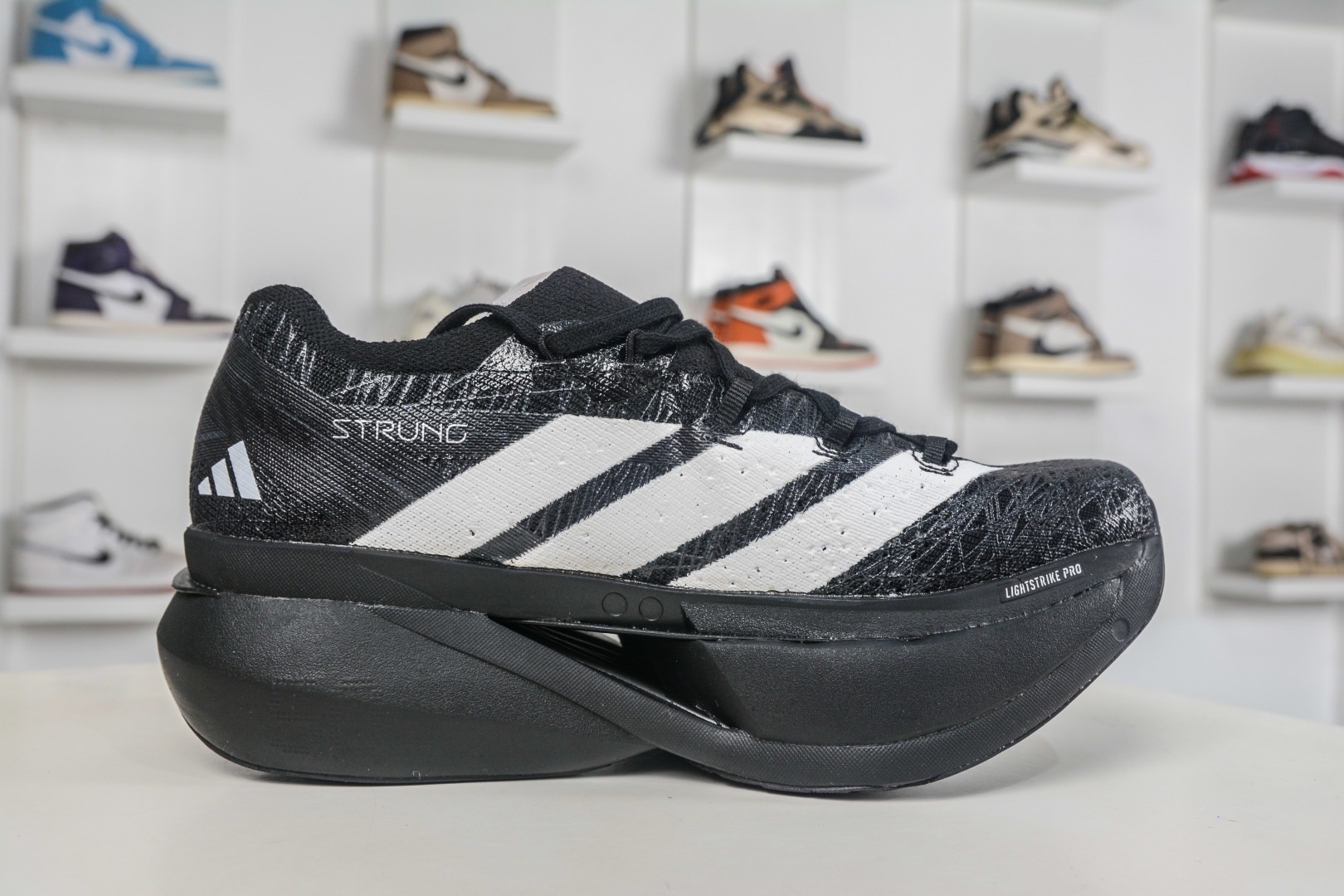 AD Adizero Prime Strung 黑白 马拉松碳板超轻缓震碳柱竞速跑步鞋 JP9194-Top High Quatity Cheap Sneakers Fashion Clothing Clothes Bags handbags Shoes of all Brand wholesale With The best Quality And Beautiful Price from China Factory Chinese suppliers wholesaler seller AD Adizero Prime Strung 黑白 马拉松碳板超轻缓震碳柱竞速跑步鞋 JP9194