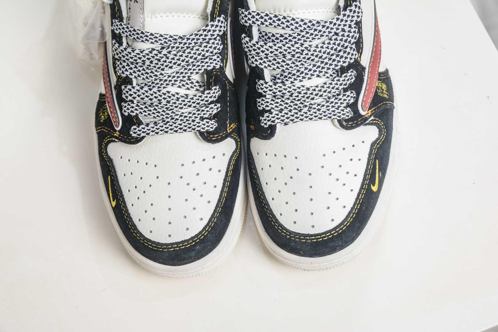 270 TS x Nike Air Jordan 1 Low 马年限定 米黑红 JW1188-181-Chinese UA Cheap High Quatity Brand Clothes Bags handbags Sneakers wholesale wholesaler seller from China Factory suppliers Fashion Clothing Shoes best Quality Beautiful Price 270 TS x Nike Air Jordan 1 Low 马年限定 米黑红 JW1188-181