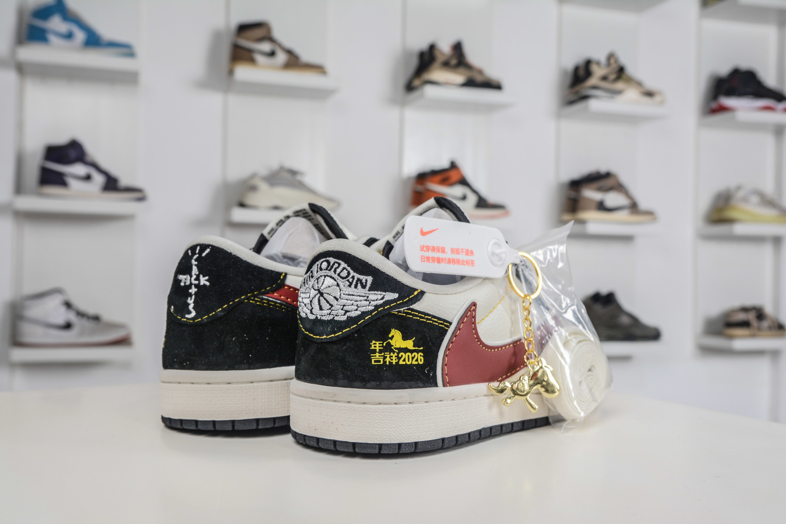270 TS x Nike Air Jordan 1 Low 马年限定 米黑红 JW1188-181-Chinese UA Cheap High Quatity Brand Clothes Bags handbags Sneakers wholesale wholesaler seller from China Factory suppliers Fashion Clothing Shoes best Quality Beautiful Price 270 TS x Nike Air Jordan 1 Low 马年限定 米黑红 JW1188-181