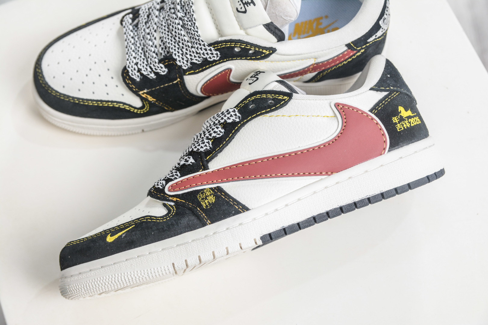 270 TS x Nike Air Jordan 1 Low 马年限定 米黑红 JW1188-181-Chinese UA Cheap High Quatity Brand Clothes Bags handbags Sneakers wholesale wholesaler seller from China Factory suppliers Fashion Clothing Shoes best Quality Beautiful Price 270 TS x Nike Air Jordan 1 Low 马年限定 米黑红 JW1188-181