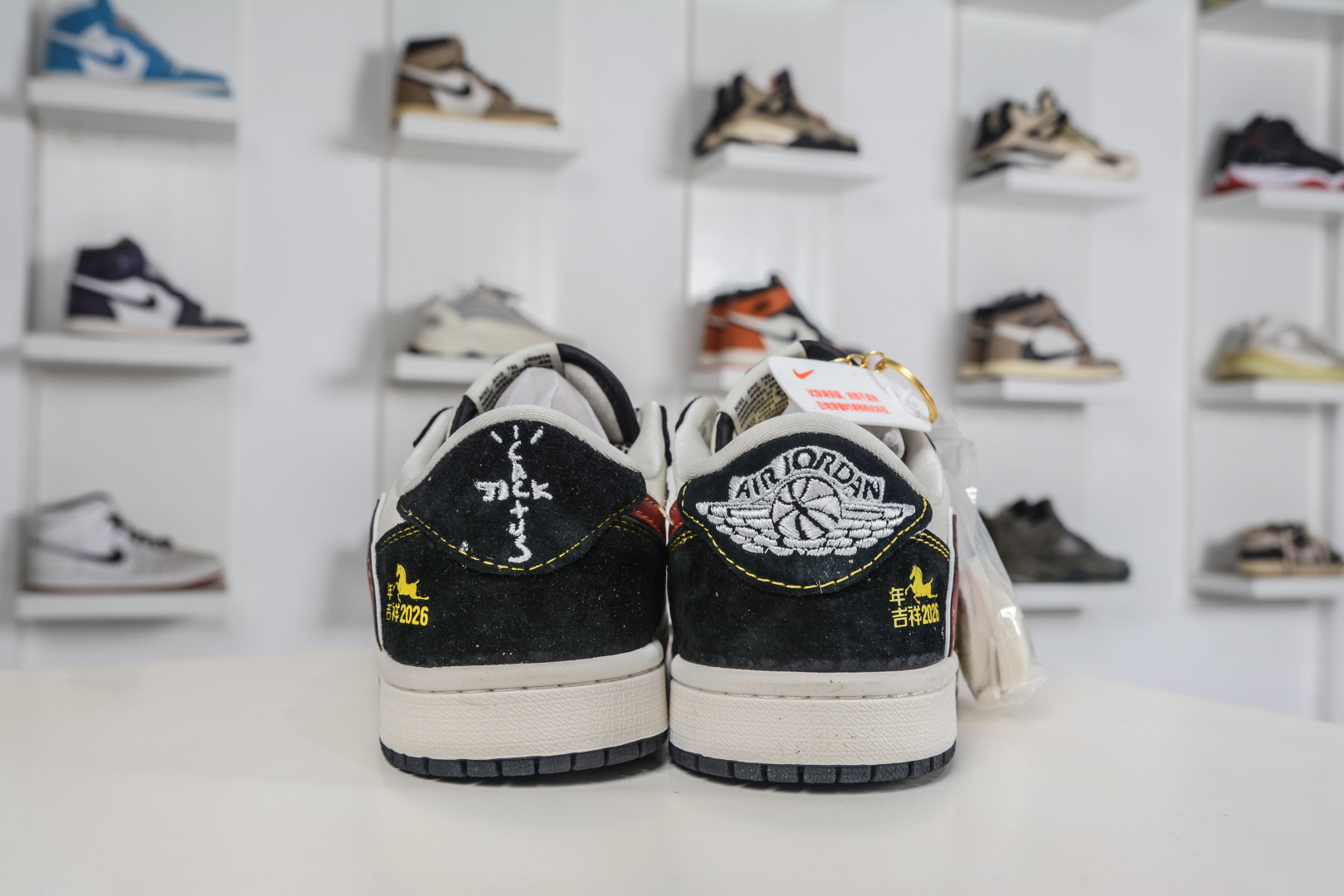 270 TS x Nike Air Jordan 1 Low 马年限定 米黑红 JW1188-181-Chinese UA Cheap High Quatity Brand Clothes Bags handbags Sneakers wholesale wholesaler seller from China Factory suppliers Fashion Clothing Shoes best Quality Beautiful Price 270 TS x Nike Air Jordan 1 Low 马年限定 米黑红 JW1188-181