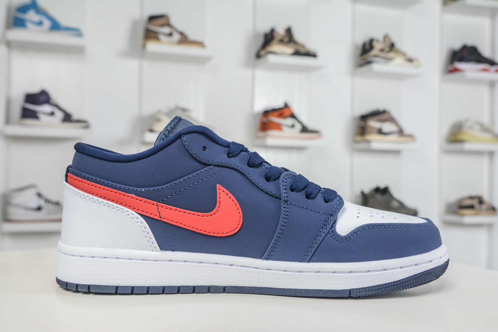 Air Jordan AJ1 Low 低帮 白蓝红 CZ8454-400-Top High Quatity Cheap Sneakers Fashion Clothing Clothes Bags handbags Shoes of all Brand wholesale With The best Quality And Beautiful Price from China Factory Chinese suppliers wholesaler seller Air Jordan AJ1 Low 低帮 白蓝红 CZ8454-400