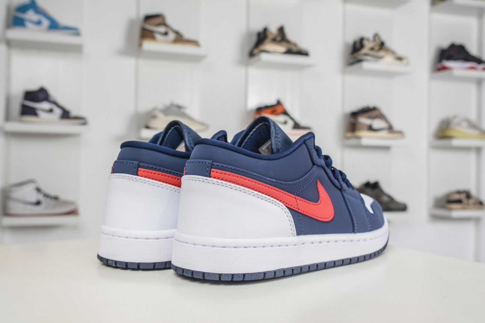 Air Jordan AJ1 Low 低帮 白蓝红 CZ8454-400-Top High Quatity Cheap Sneakers Fashion Clothing Clothes Bags handbags Shoes of all Brand wholesale With The best Quality And Beautiful Price from China Factory Chinese suppliers wholesaler seller Air Jordan AJ1 Low 低帮 白蓝红 CZ8454-400