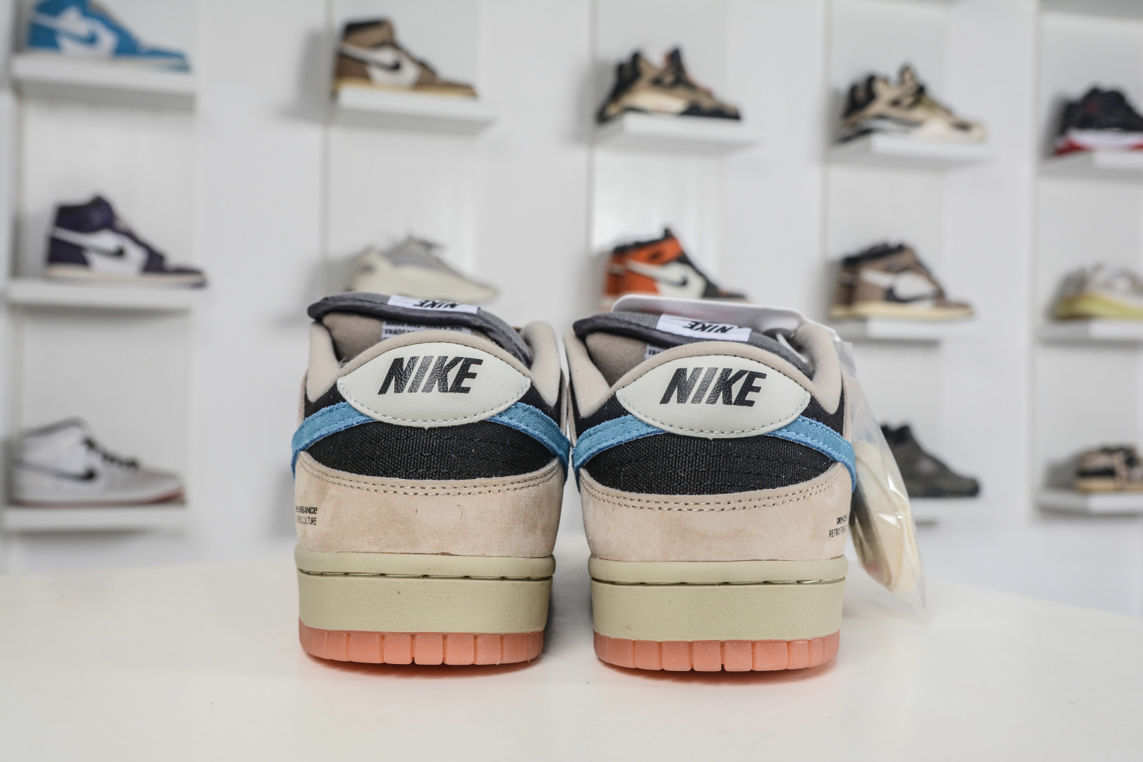 200 Nike Dunk SB Low 黄黑蓝生胶 HJ0367-200