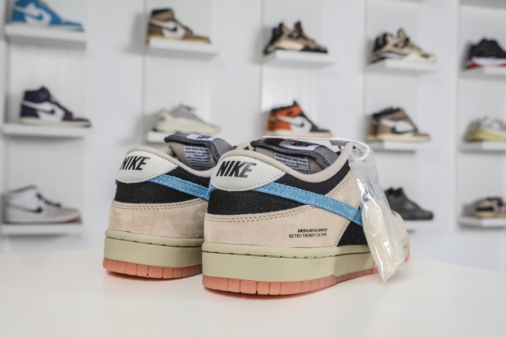 200 Nike Dunk SB Low 黄黑蓝生胶 HJ0367-200