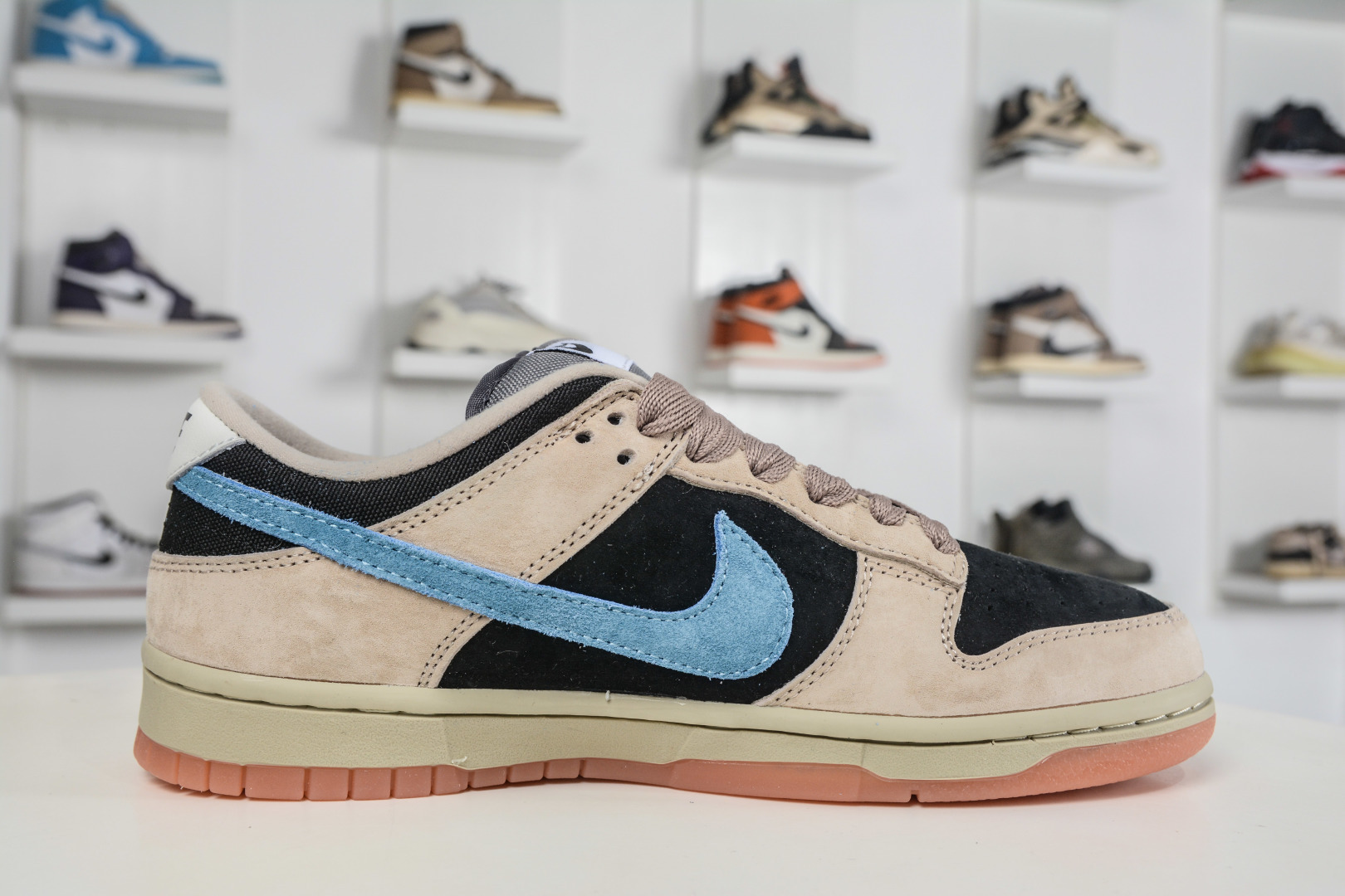 200 Nike Dunk SB Low 黄黑蓝生胶 HJ0367-200