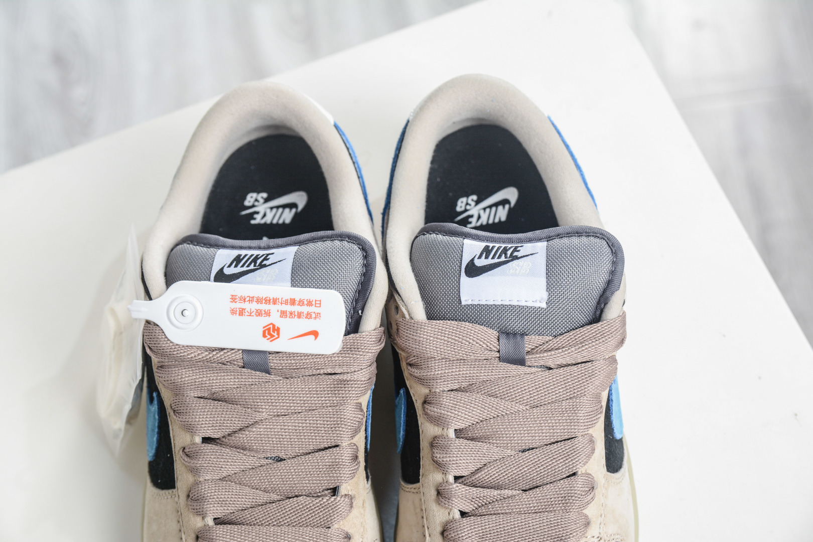 200 Nike Dunk SB Low 黄黑蓝生胶 HJ0367-200
