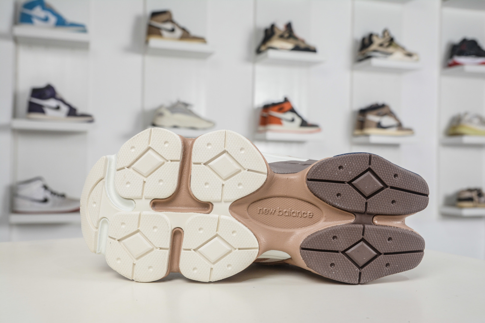 T版 新百伦New Balance NB9060 米棕色 U9060ETN-Top High Quatity Cheap Sneakers Fashion Clothing Clothes Bags handbags Shoes of all Brand wholesale With The best Quality And Beautiful Price from China Factory Chinese suppliers wholesaler seller T版 新百伦New Balance NB9060 米棕色 U9060ETN