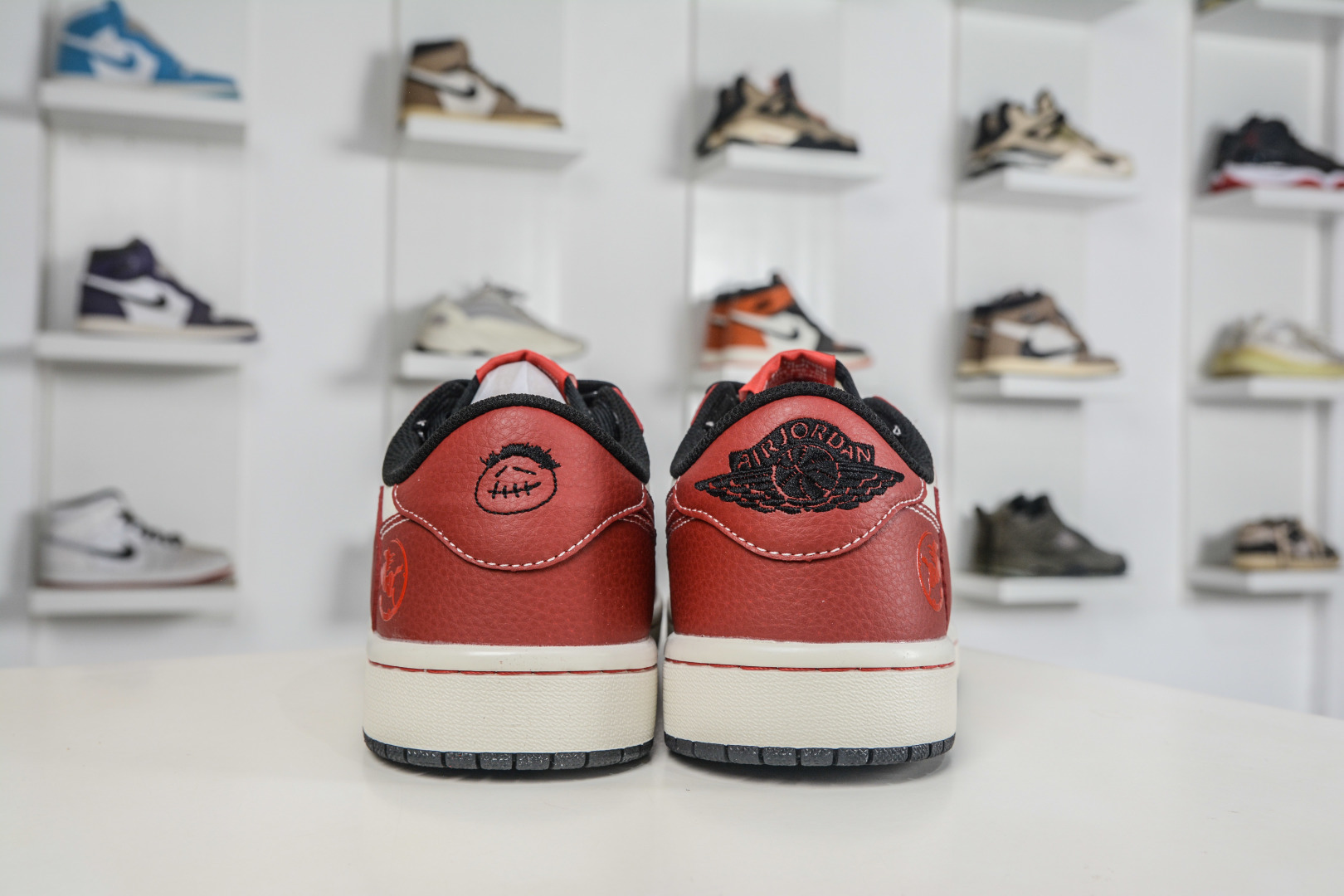 TS x Nike Air Jordan 1 Low 马年限定 白红绘影 NH0601-065-Top High Quatity Cheap Sneakers Fashion Clothing Clothes Bags handbags Shoes of all Brand wholesale With The best Quality And Beautiful Price from China Factory Chinese suppliers wholesaler seller TS x Nike Air Jordan 1 Low 马年限定 白红绘影 NH0601-065