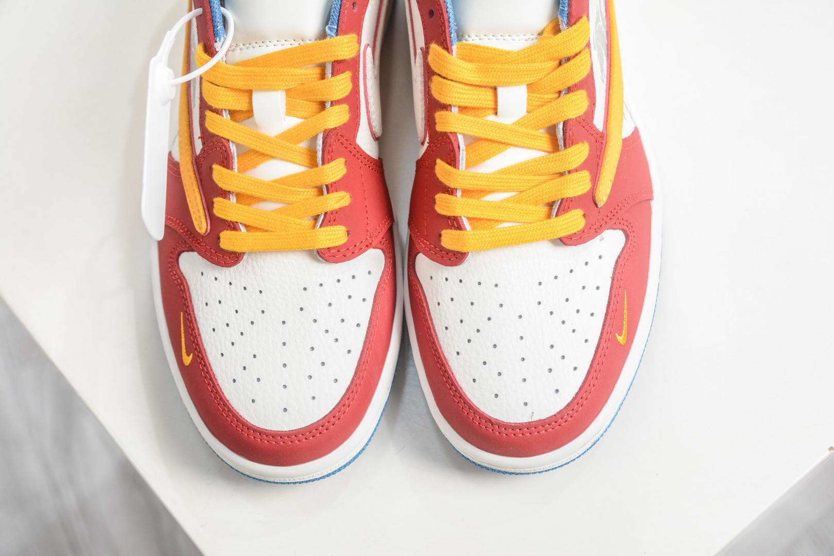 TS x Nike Air Jordan 1 Low 马年限定 白红橙 DZ2688-116-Top High Quatity Cheap Sneakers Fashion Clothing Clothes Bags handbags Shoes of all Brand wholesale With The best Quality And Beautiful Price from China Factory Chinese suppliers wholesaler seller TS x Nike Air Jordan 1 Low 马年限定 白红橙 DZ2688-116
