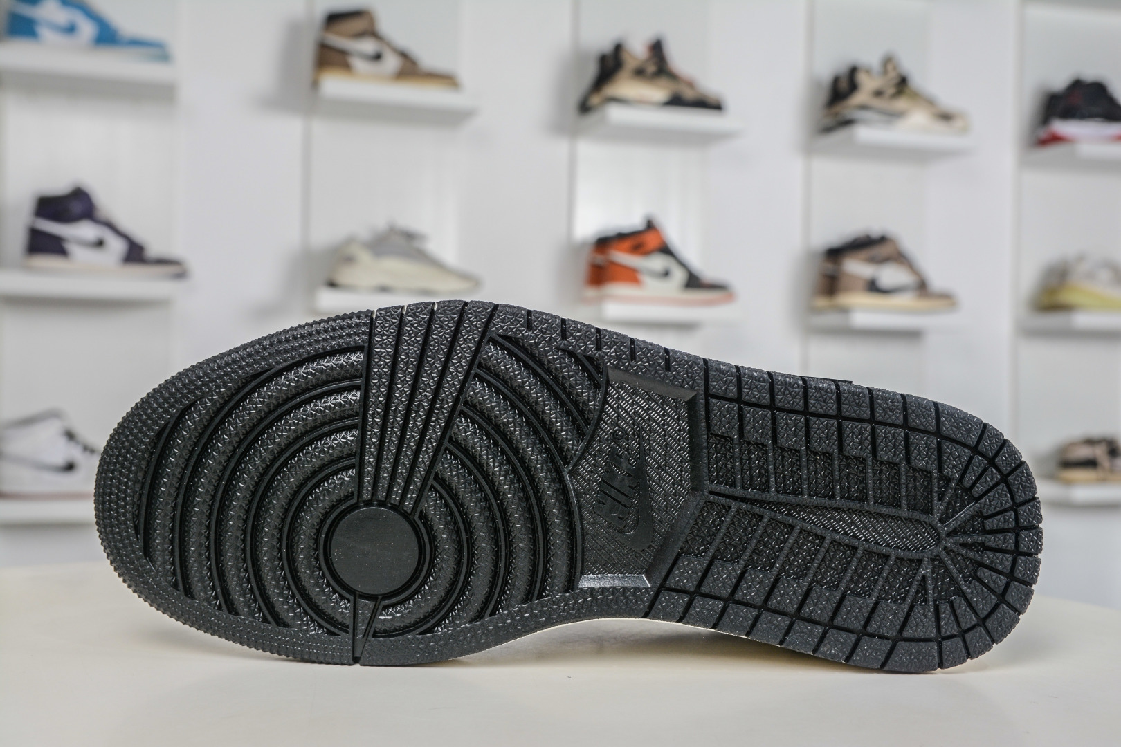 TS x Nike Air Jordan 1 Low 马年限定 白黑红 NH0601-060-Top High Quatity Cheap Sneakers Fashion Clothing Clothes Bags handbags Shoes of all Brand wholesale With The best Quality And Beautiful Price from China Factory Chinese suppliers wholesaler seller TS x Nike Air Jordan 1 Low 马年限定 白黑红 NH0601-060