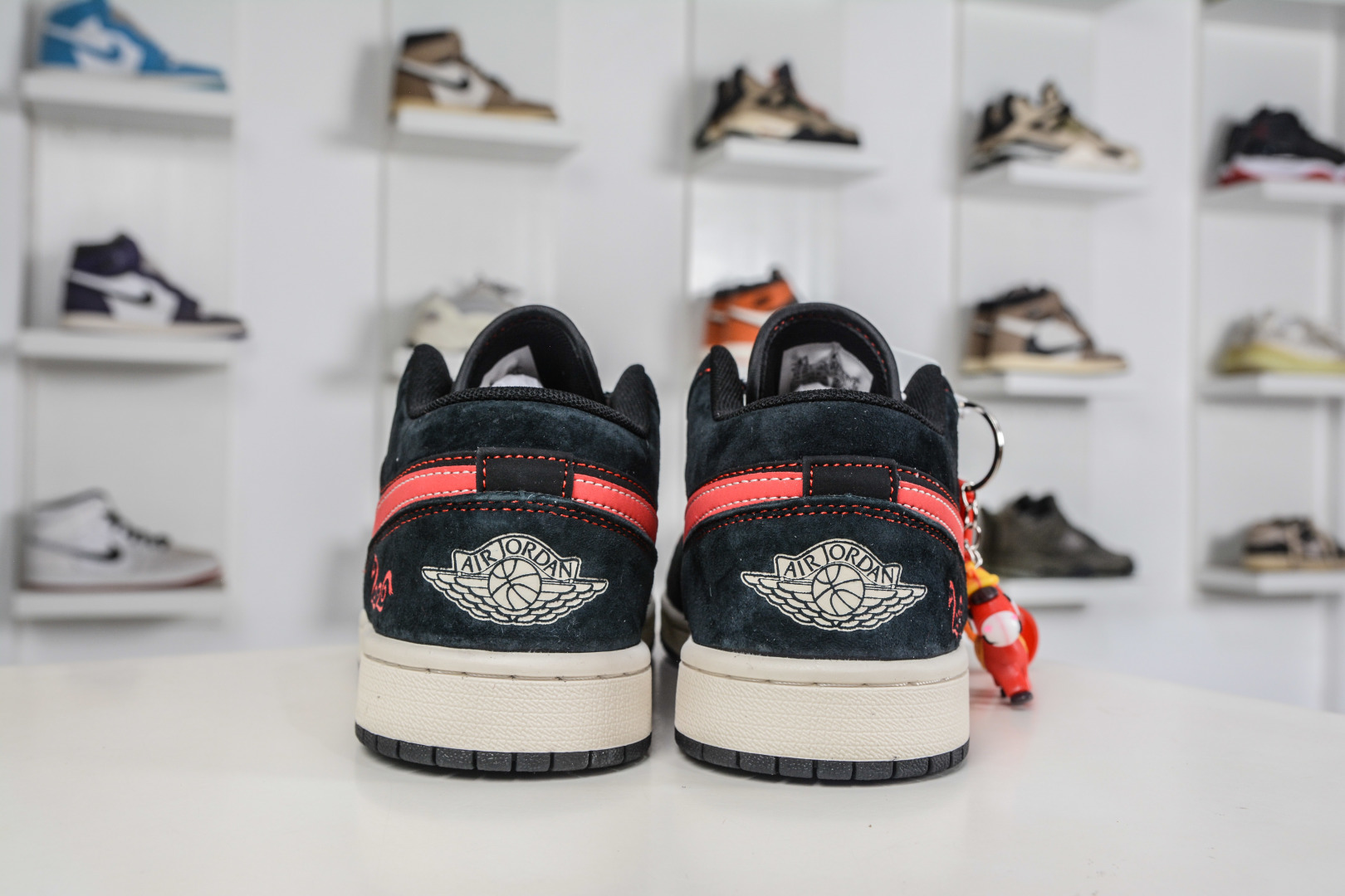 270 Air Jordan 1 Retro Low 马年限定-黑红 DX6259-601-Chinese UA Cheap High Quatity Brand Clothes Bags handbags Sneakers wholesale wholesaler seller from China Factory suppliers Fashion Clothing Shoes best Quality Beautiful Price 270 Air Jordan 1 Retro Low 马年限定-黑红 DX6259-601