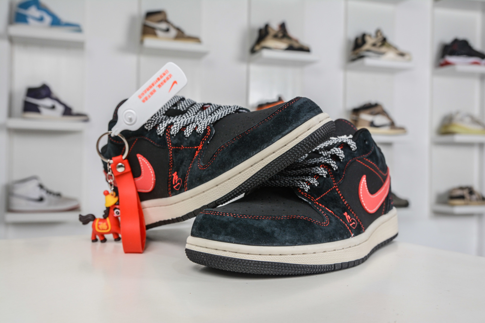 270 Air Jordan 1 Retro Low 马年限定-黑红 DX6259-601-Chinese UA Cheap High Quatity Brand Clothes Bags handbags Sneakers wholesale wholesaler seller from China Factory suppliers Fashion Clothing Shoes best Quality Beautiful Price 270 Air Jordan 1 Retro Low 马年限定-黑红 DX6259-601