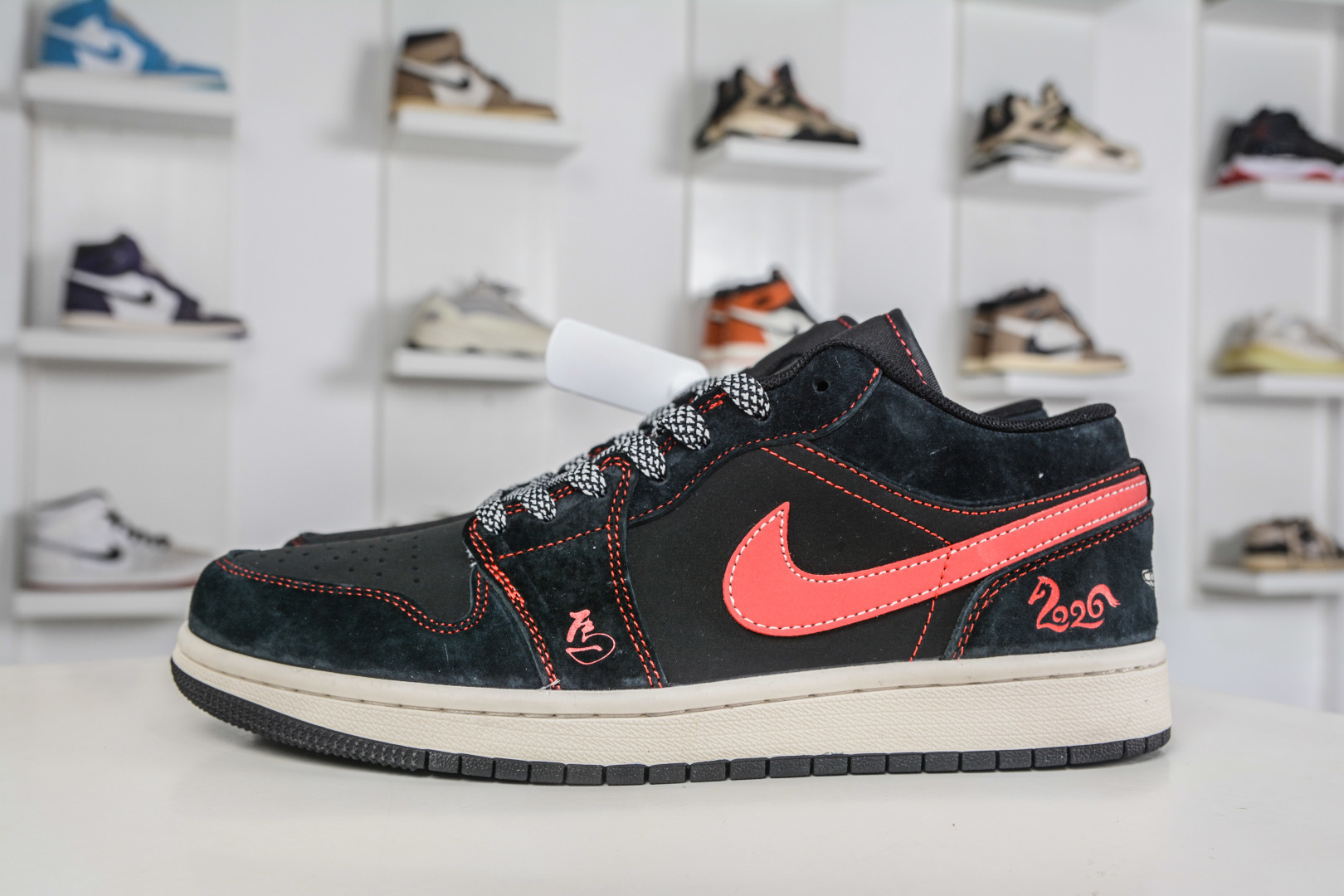 270 Air Jordan 1 Retro Low 马年限定-黑红 DX6259-601-Chinese UA Cheap High Quatity Brand Clothes Bags handbags Sneakers wholesale wholesaler seller from China Factory suppliers Fashion Clothing Shoes best Quality Beautiful Price 270 Air Jordan 1 Retro Low 马年限定-黑红 DX6259-601