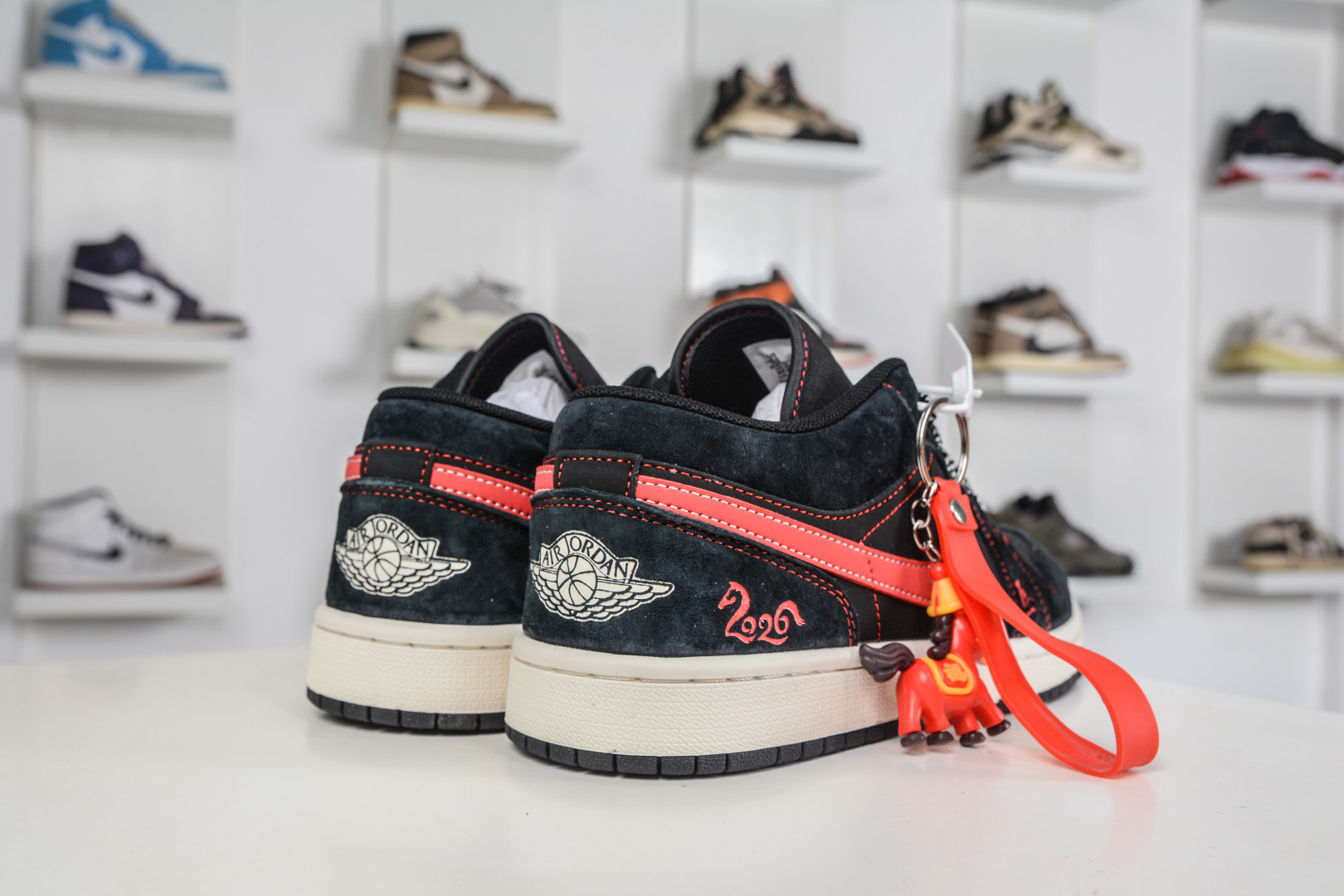 270 Air Jordan 1 Retro Low 马年限定-黑红 DX6259-601-Chinese UA Cheap High Quatity Brand Clothes Bags handbags Sneakers wholesale wholesaler seller from China Factory suppliers Fashion Clothing Shoes best Quality Beautiful Price 270 Air Jordan 1 Retro Low 马年限定-黑红 DX6259-601