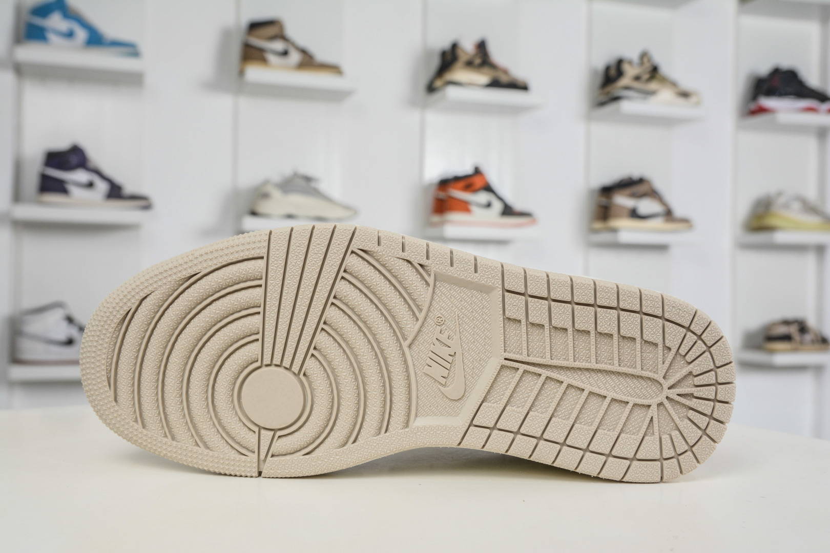 TS x Nike Air Jordan 1 Low 马年限定 素底嫣红 NH0601-062-Top High Quatity Cheap Sneakers Fashion Clothing Clothes Bags handbags Shoes of all Brand wholesale With The best Quality And Beautiful Price from China Factory Chinese suppliers wholesaler seller TS x Nike Air Jordan 1 Low 马年限定 素底嫣红 NH0601-062