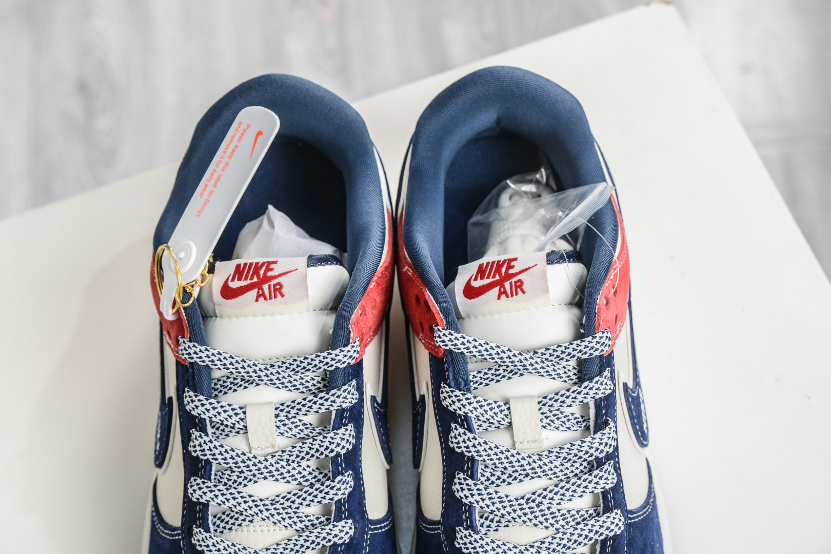 270 Nike SB Dunk Low 马年限定联名-米白蓝红 DN3168-028-Chinese UA Cheap High Quatity Brand Clothes Bags handbags Sneakers wholesale wholesaler seller from China Factory suppliers Fashion Clothing Shoes best Quality Beautiful Price 270 Nike SB Dunk Low 马年限定联名-米白蓝红 DN3168-028