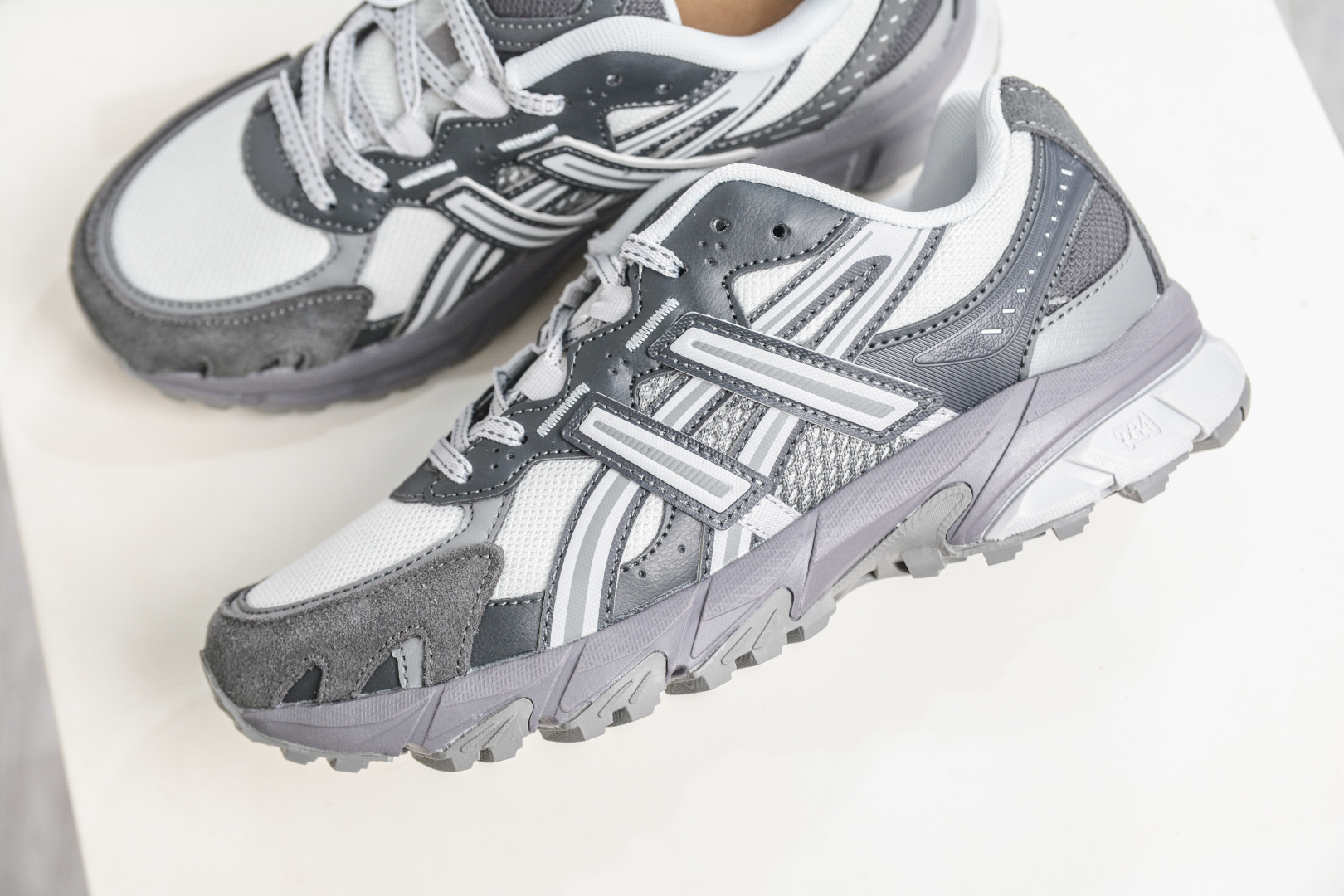 200 Asics Gel-Sonoma TR62 亚瑟士舒适百搭运动休闲鞋 1203A734-020