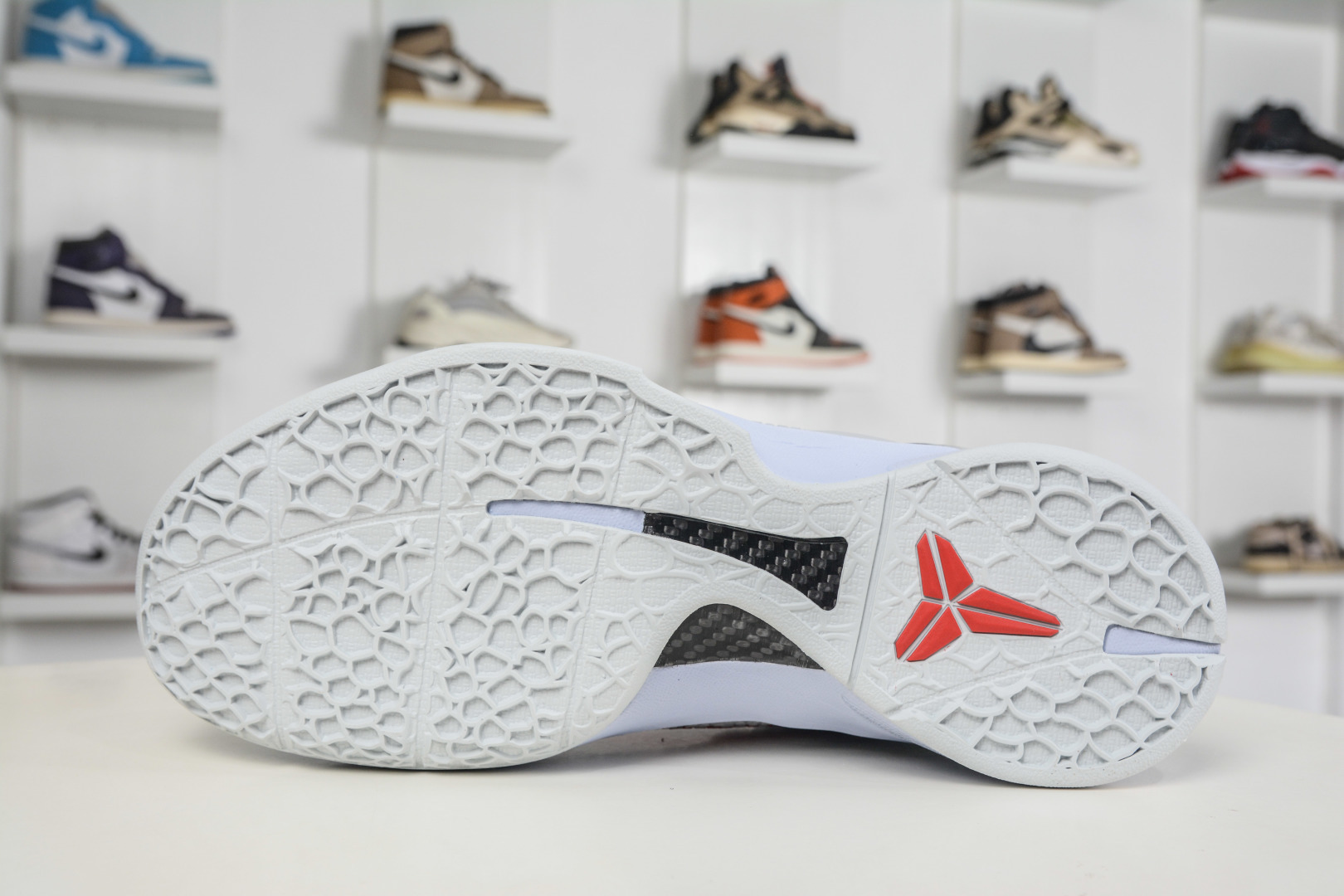 Nike Zoom Kobe VI 马年限定 CNY新年款 耐克 科比6代系列 低帮复刻实战运动低帮文化篮球鞋 CW2190-034