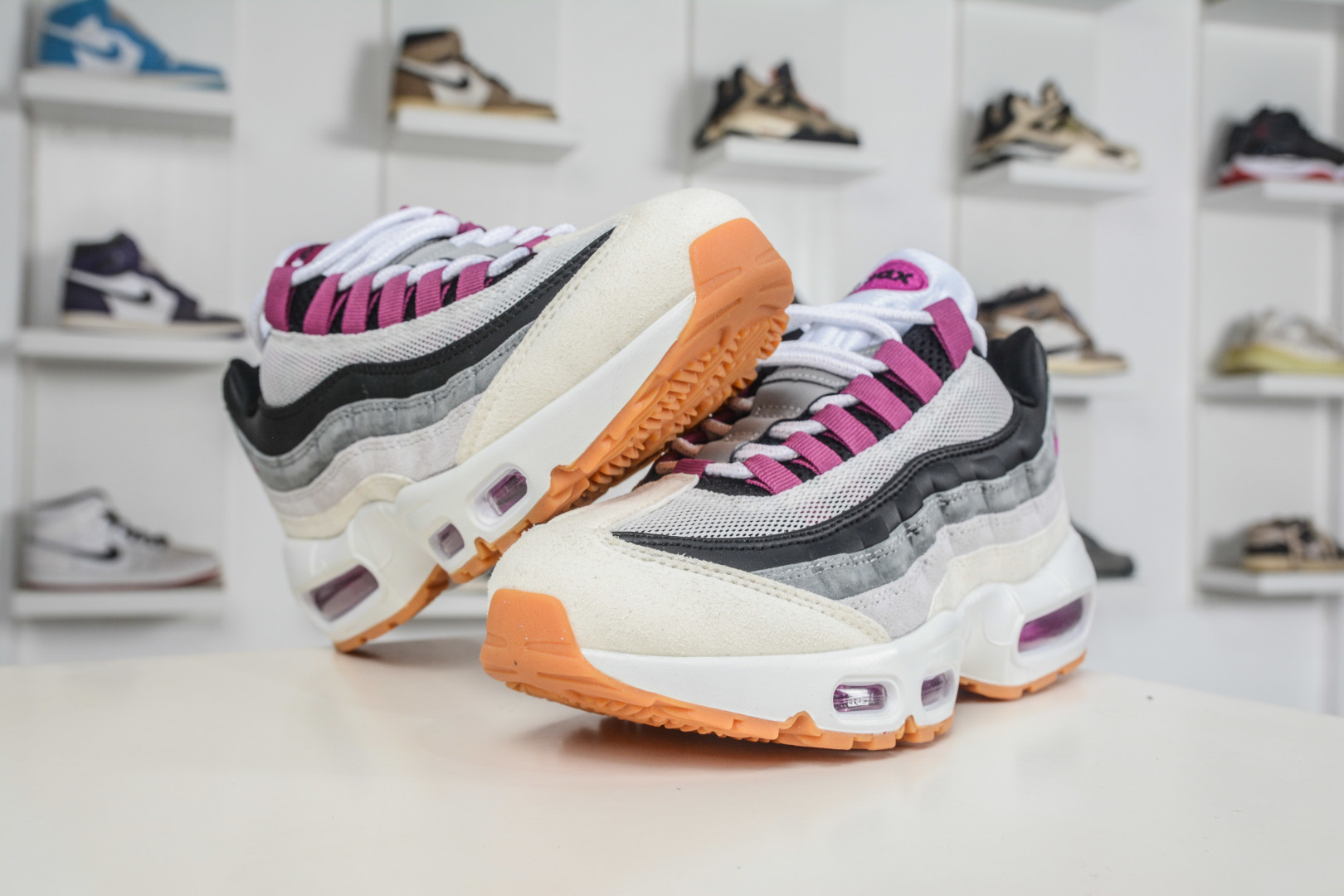 NIKE Air Max 95 潮流百搭 气垫缓震慢跑鞋 HF7545-100-Top High Quatity Cheap Sneakers Fashion Clothing Clothes Bags handbags Shoes of all Brand wholesale With The best Quality And Beautiful Price from China Factory Chinese suppliers wholesaler seller NIKE Air Max 95 潮流百搭 气垫缓震慢跑鞋 HF7545-100