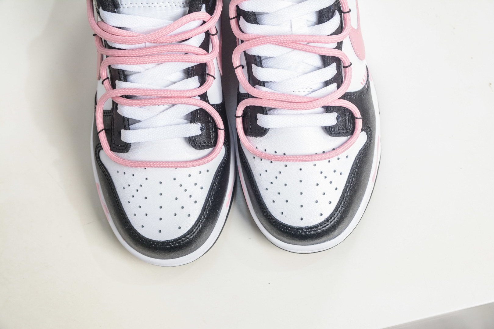 230 Nike Dunk “BLACK PINK”少女设定 APT. Rose 桃夭粉 DD1503-101-Chinese UA Cheap High Quatity Brand Clothes Bags handbags Sneakers wholesale wholesaler seller from China Factory suppliers Fashion Clothing Shoes best Quality Beautiful Price 230 Nike Dunk “BLACK PINK”少女设定 APT. Rose 桃夭粉 DD1503-101