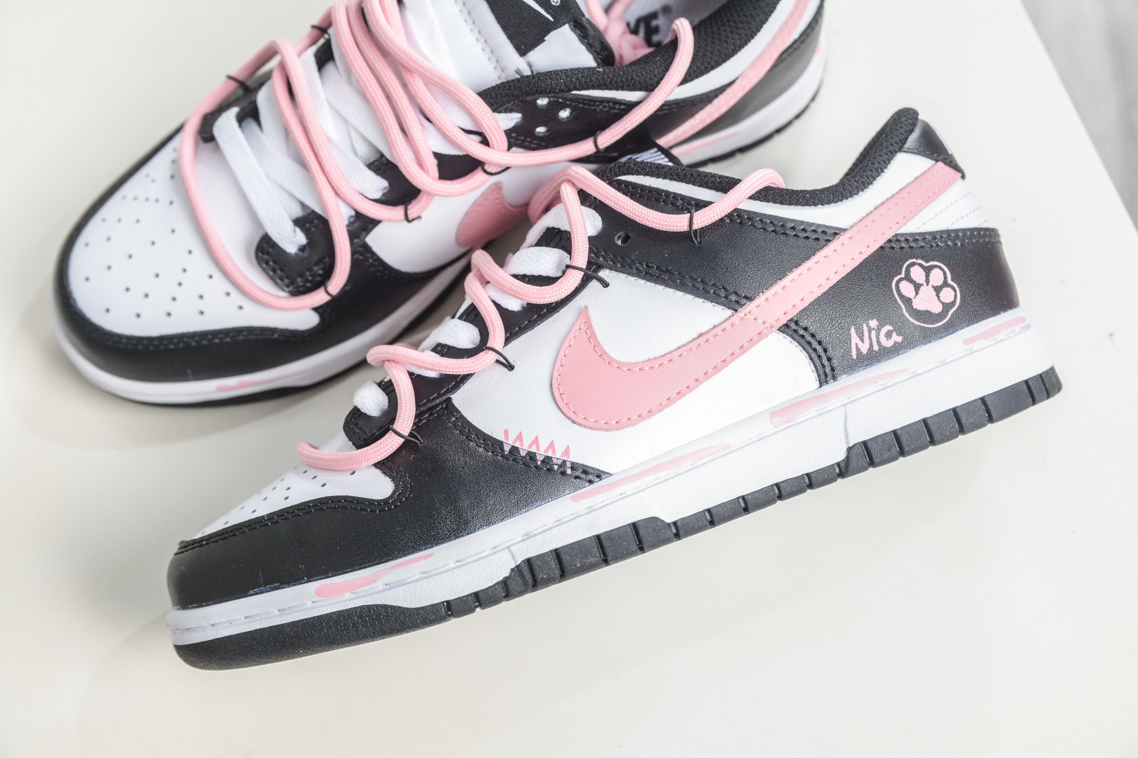 230 Nike Dunk “BLACK PINK”少女设定 APT. Rose 桃夭粉 DD1503-101-Chinese UA Cheap High Quatity Brand Clothes Bags handbags Sneakers wholesale wholesaler seller from China Factory suppliers Fashion Clothing Shoes best Quality Beautiful Price 230 Nike Dunk “BLACK PINK”少女设定 APT. Rose 桃夭粉 DD1503-101