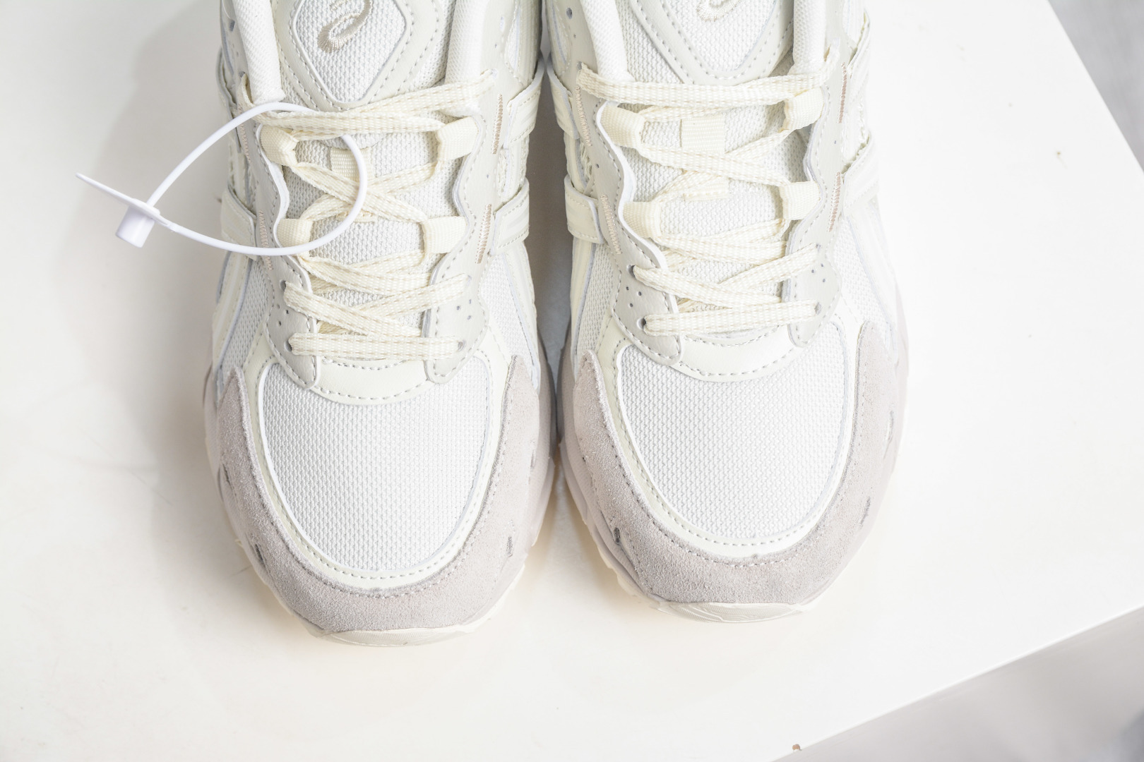 200 Asics Gel-Sonoma TR62 亚瑟士舒适百搭运动休闲鞋 1203A734-100-Chinese UA Cheap High Quatity Brand Clothes Bags handbags Sneakers wholesale wholesaler seller from China Factory suppliers Fashion Clothing Shoes best Quality Beautiful Price 200 Asics Gel-Sonoma TR62 亚瑟士舒适百搭运动休闲鞋 1203A734-100