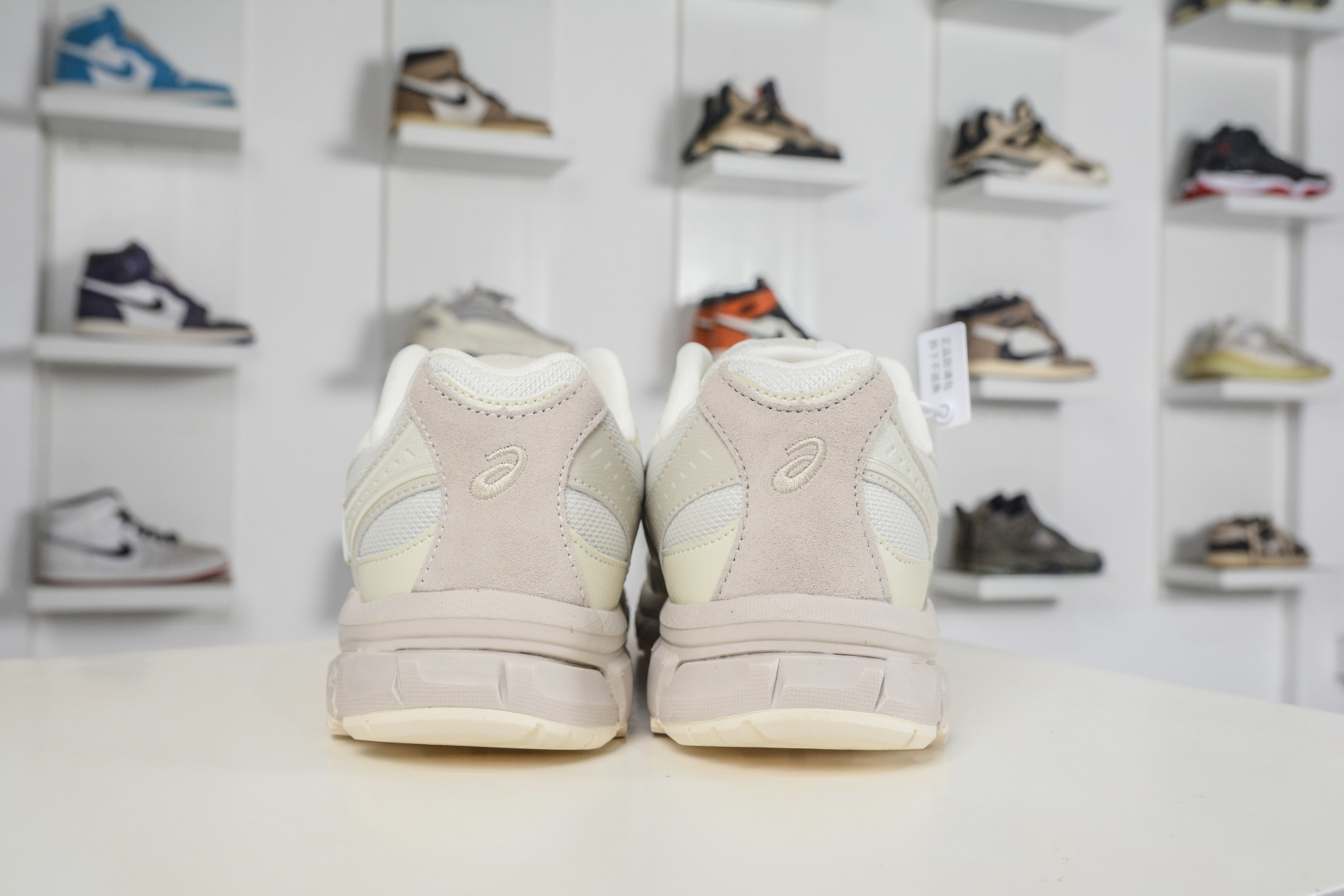 200 Asics Gel-Sonoma TR62 亚瑟士舒适百搭运动休闲鞋 1203A734-100-Chinese UA Cheap High Quatity Brand Clothes Bags handbags Sneakers wholesale wholesaler seller from China Factory suppliers Fashion Clothing Shoes best Quality Beautiful Price 200 Asics Gel-Sonoma TR62 亚瑟士舒适百搭运动休闲鞋 1203A734-100