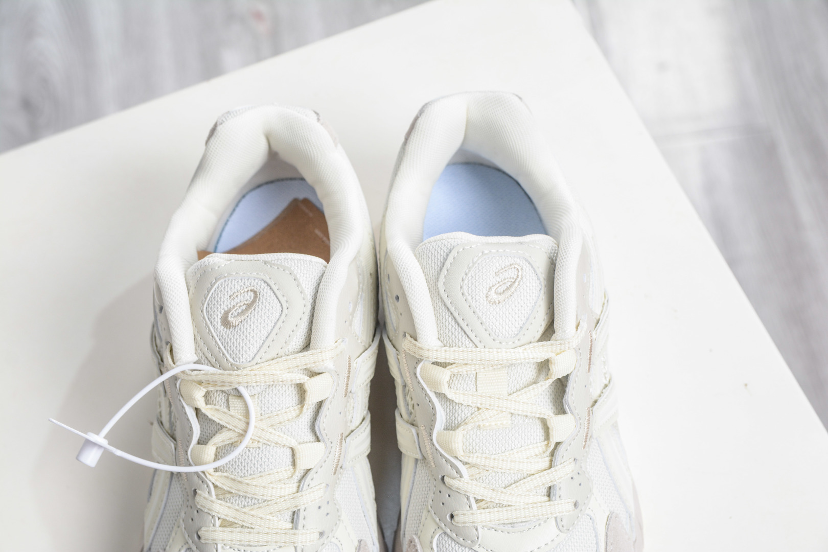 200 Asics Gel-Sonoma TR62 亚瑟士舒适百搭运动休闲鞋 1203A734-100-Chinese UA Cheap High Quatity Brand Clothes Bags handbags Sneakers wholesale wholesaler seller from China Factory suppliers Fashion Clothing Shoes best Quality Beautiful Price 200 Asics Gel-Sonoma TR62 亚瑟士舒适百搭运动休闲鞋 1203A734-100