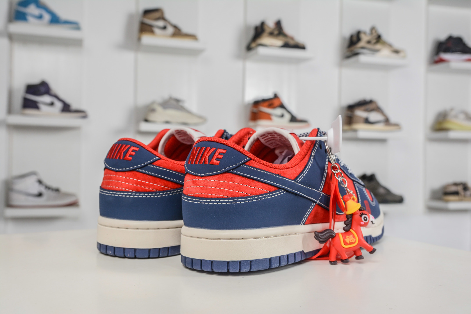 Nike SB Dunk Low 马年限定联名-藏蓝酒红 FF9989-021-Top High Quatity Cheap Sneakers Fashion Clothing Clothes Bags handbags Shoes of all Brand wholesale With The best Quality And Beautiful Price from China Factory Chinese suppliers wholesaler seller Nike SB Dunk Low 马年限定联名-藏蓝酒红 FF9989-021