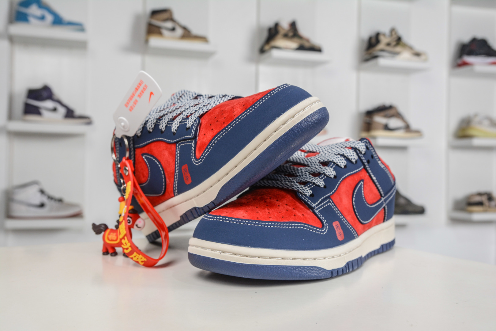 Nike SB Dunk Low 马年限定联名-藏蓝酒红 FF9989-021-Top High Quatity Cheap Sneakers Fashion Clothing Clothes Bags handbags Shoes of all Brand wholesale With The best Quality And Beautiful Price from China Factory Chinese suppliers wholesaler seller Nike SB Dunk Low 马年限定联名-藏蓝酒红 FF9989-021