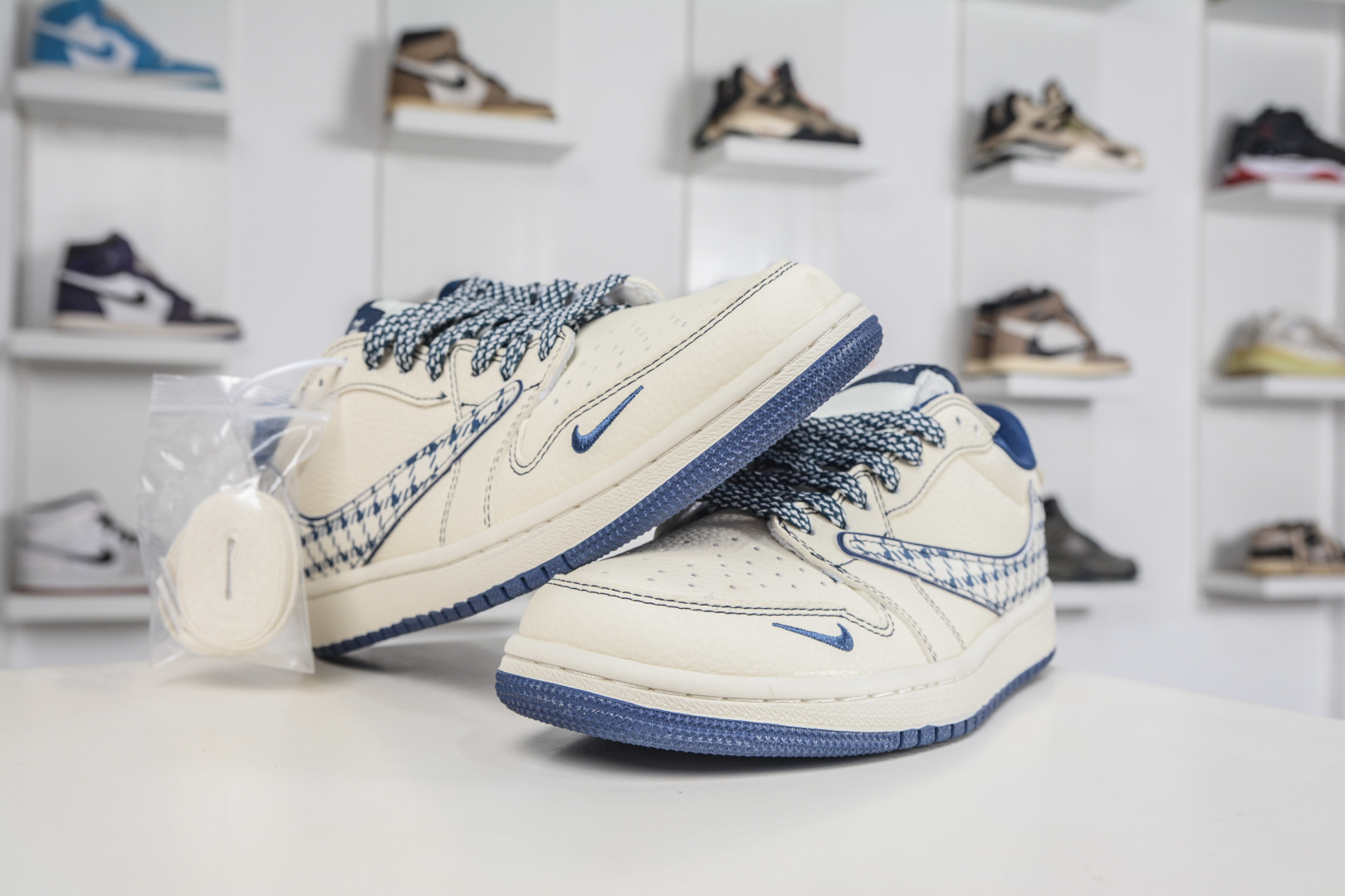 TS x Air Jordan x DIOR AJ1 Low 倒钩低帮迪奥联名-风祥云纹 LD2028-072