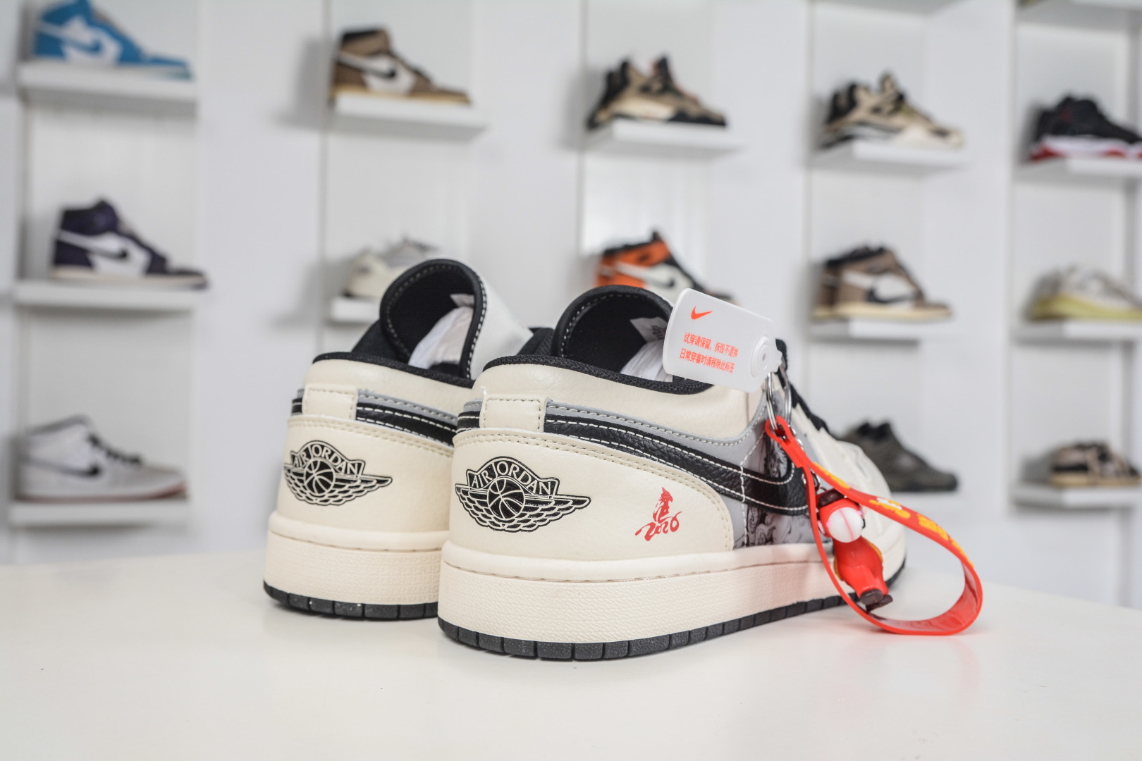Air Jordan 1 Retro Low 马年限定联名-白灰踏马 FF9989-034-Top High Quatity Cheap Sneakers Fashion Clothing Clothes Bags handbags Shoes of all Brand wholesale With The best Quality And Beautiful Price from China Factory Chinese suppliers wholesaler seller Air Jordan 1 Retro Low 马年限定联名-白灰踏马 FF9989-034