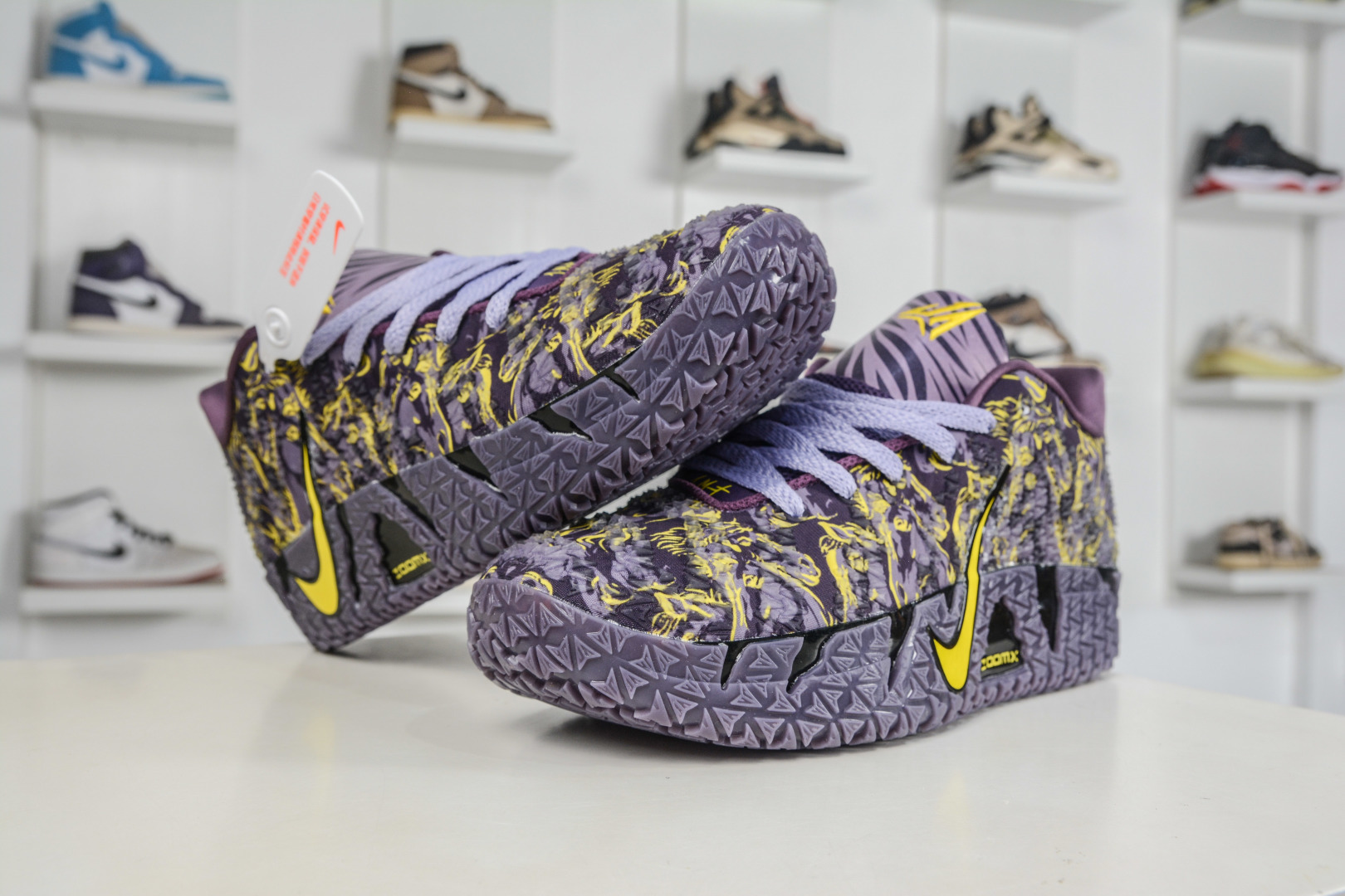 NK JA 3 XMAS PE EP 莫兰特三代 马年限定 实战低帮篮球鞋 HF2794-011-Top High Quatity Cheap Sneakers Fashion Clothing Clothes Bags handbags Shoes of all Brand wholesale With The best Quality And Beautiful Price from China Factory Chinese suppliers wholesaler seller NK JA 3 XMAS PE EP 莫兰特三代 马年限定 实战低帮篮球鞋 HF2794-011