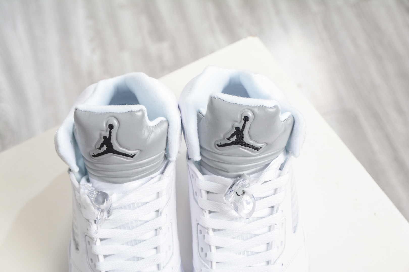 Air Jordan 5 Retro ”White Metallic” 乔丹 AJ5代中帮复古休闲文化篮球鞋 白银 HQ7978-103-Top High Quatity Cheap Sneakers Fashion Clothing Clothes Bags handbags Shoes of all Brand wholesale With The best Quality And Beautiful Price from China Factory Chinese suppliers wholesaler seller Air Jordan 5 Retro ”White Metallic” 乔丹 AJ5代中帮复古休闲文化篮球鞋 白银 HQ7978-103