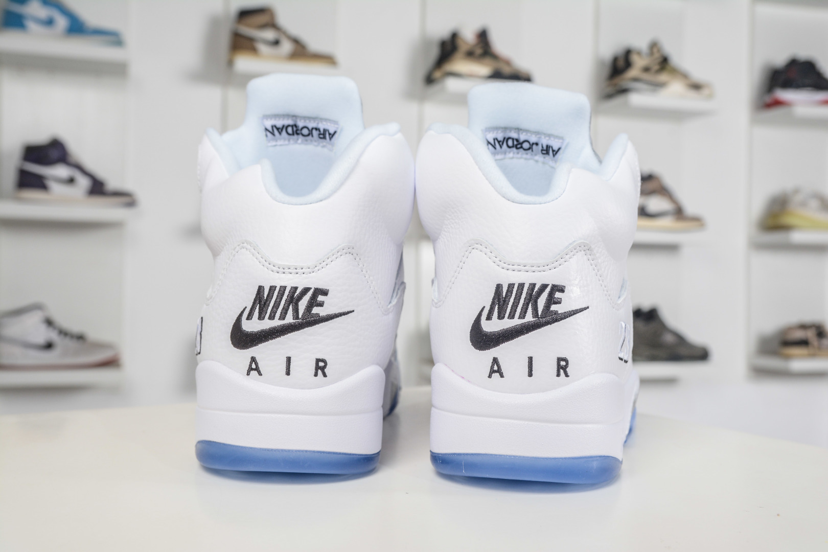 Air Jordan 5 Retro ”White Metallic” 乔丹 AJ5代中帮复古休闲文化篮球鞋 白银 HQ7978-103-Top High Quatity Cheap Sneakers Fashion Clothing Clothes Bags handbags Shoes of all Brand wholesale With The best Quality And Beautiful Price from China Factory Chinese suppliers wholesaler seller Air Jordan 5 Retro ”White Metallic” 乔丹 AJ5代中帮复古休闲文化篮球鞋 白银 HQ7978-103
