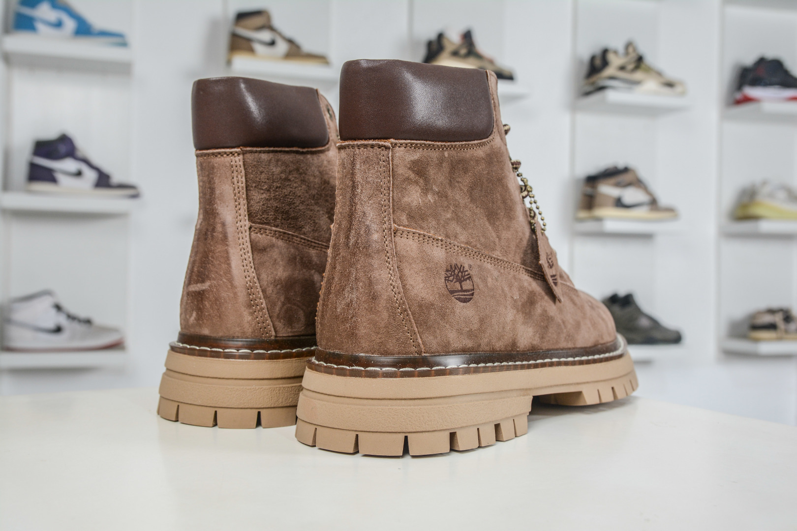 Timberland添柏岚/天伯伦经典户外休闲大黄靴系列-Top High Quatity Cheap Sneakers Fashion Clothing Clothes Bags handbags Shoes of all Brand wholesale With The best Quality And Beautiful Price from China Factory Chinese suppliers wholesaler seller Timberland添柏岚/天伯伦经典户外休闲大黄靴系列