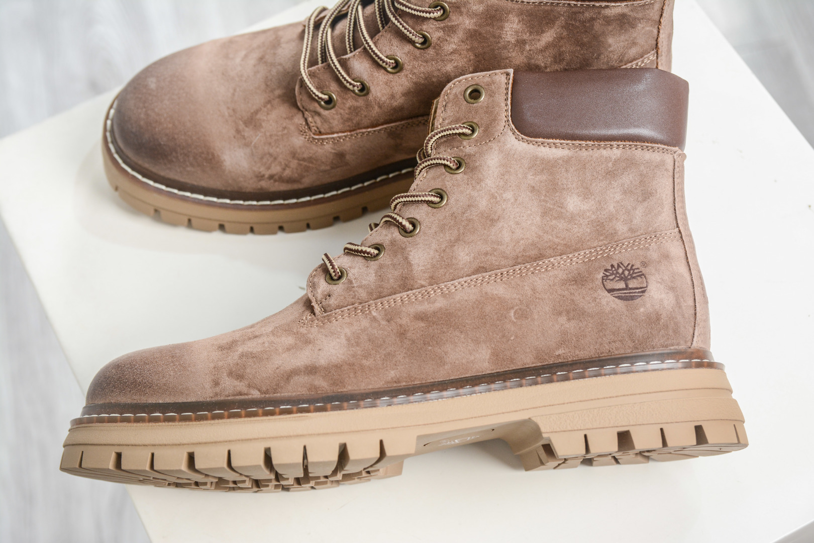 Timberland添柏岚/天伯伦经典户外休闲大黄靴系列-Top High Quatity Cheap Sneakers Fashion Clothing Clothes Bags handbags Shoes of all Brand wholesale With The best Quality And Beautiful Price from China Factory Chinese suppliers wholesaler seller Timberland添柏岚/天伯伦经典户外休闲大黄靴系列