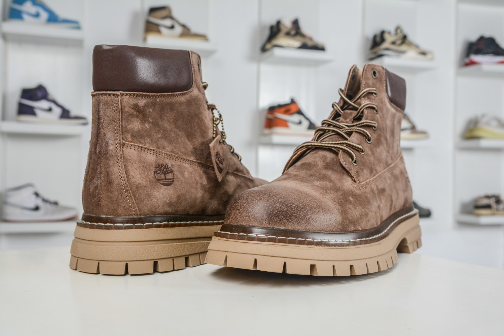 Timberland添柏岚/天伯伦经典户外休闲大黄靴系列-Top High Quatity Cheap Sneakers Fashion Clothing Clothes Bags handbags Shoes of all Brand wholesale With The best Quality And Beautiful Price from China Factory Chinese suppliers wholesaler seller Timberland添柏岚/天伯伦经典户外休闲大黄靴系列